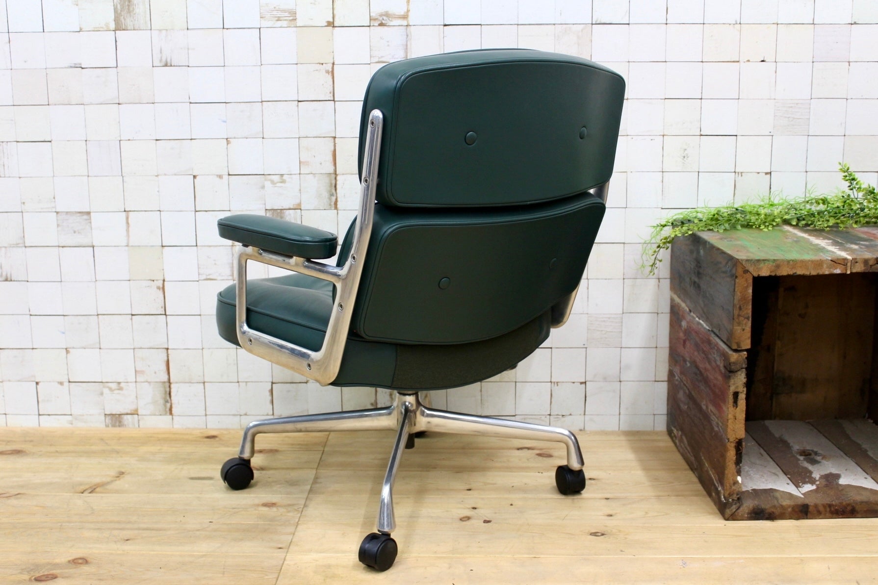 GMJO87L○Herman Miller / ハーマンミラー イームズ エグゼクティブチェア タイムライフチェア 本革 グリーン チャールズ&レイ 定価約95万