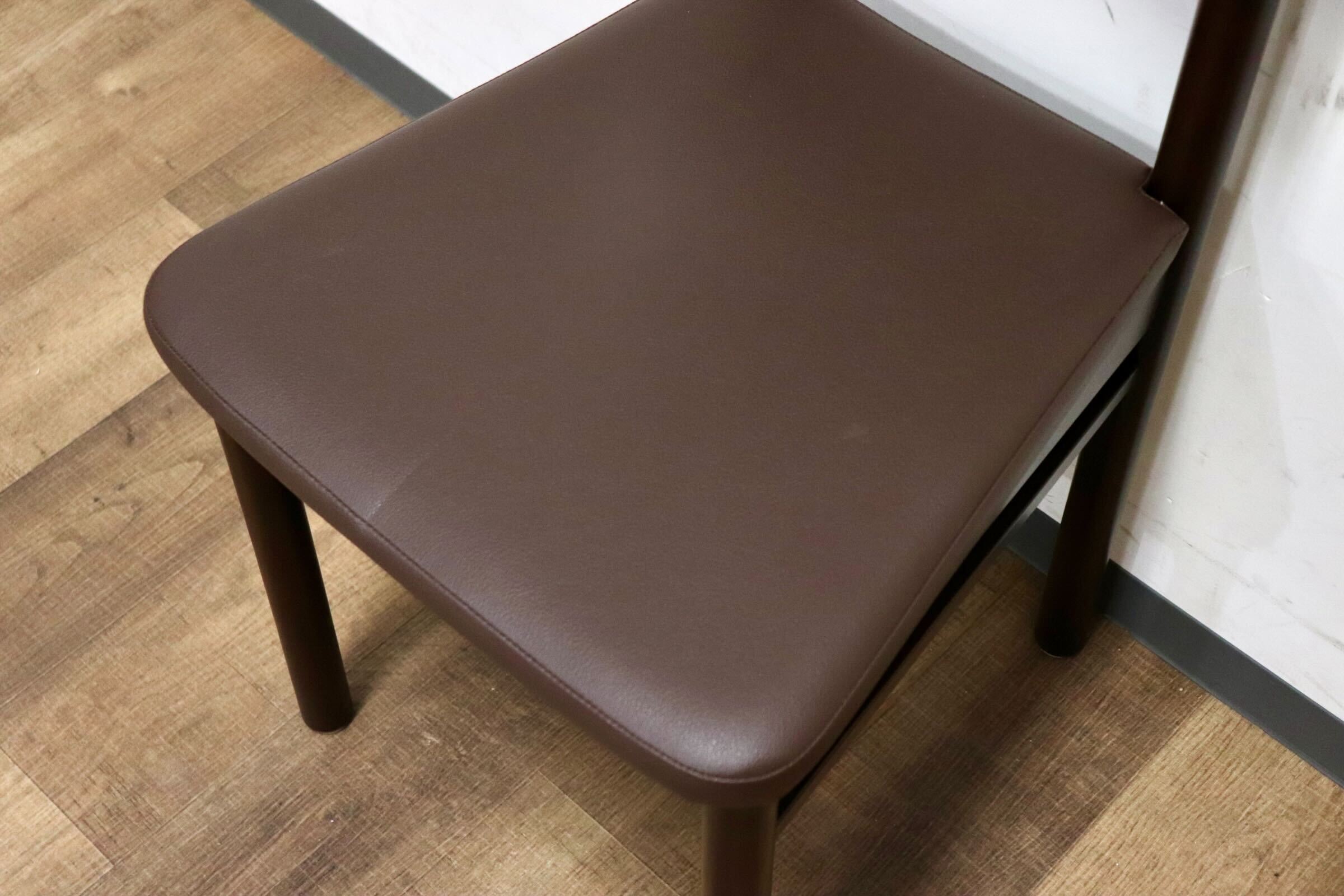 GMHH21○Proceed / プロシード ダイニングチェア 椅子 食卓椅子 アームレスチェア 木製 合皮 ブラウン モダン 店舗用 飲食店