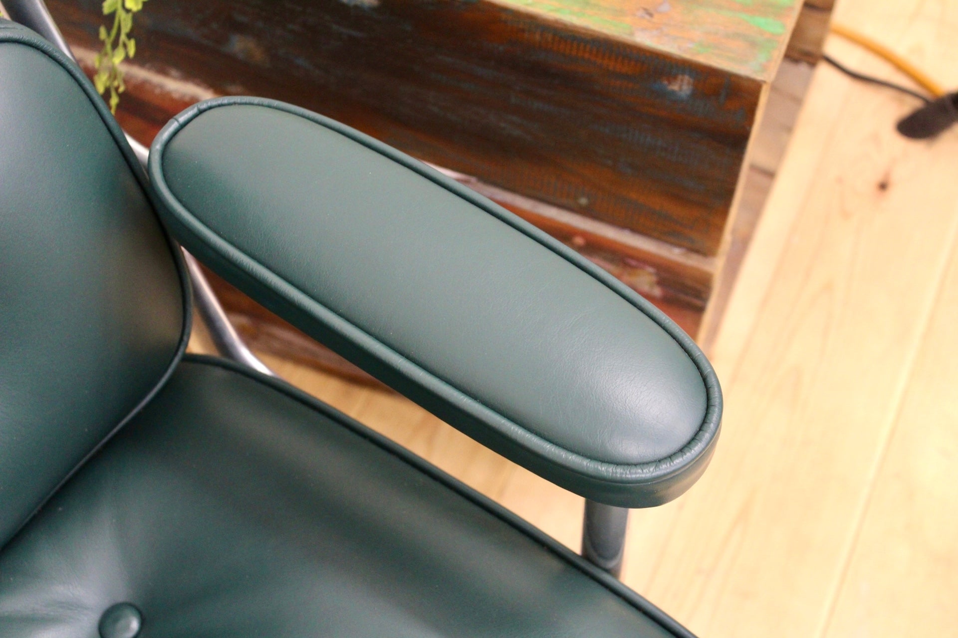 GMJO87P○Herman Miller / ハーマンミラー イームズ エグゼクティブチェア タイムライフチェア 本革 グリーン チャールズ&レイ 定価約95万