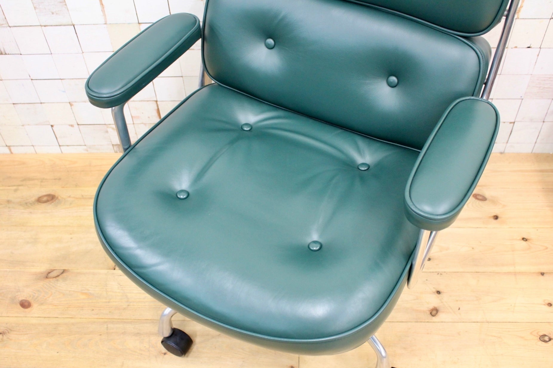 GMJO87P○Herman Miller / ハーマンミラー イームズ エグゼクティブチェア タイムライフチェア 本革 グリーン チャールズ&レイ 定価約95万