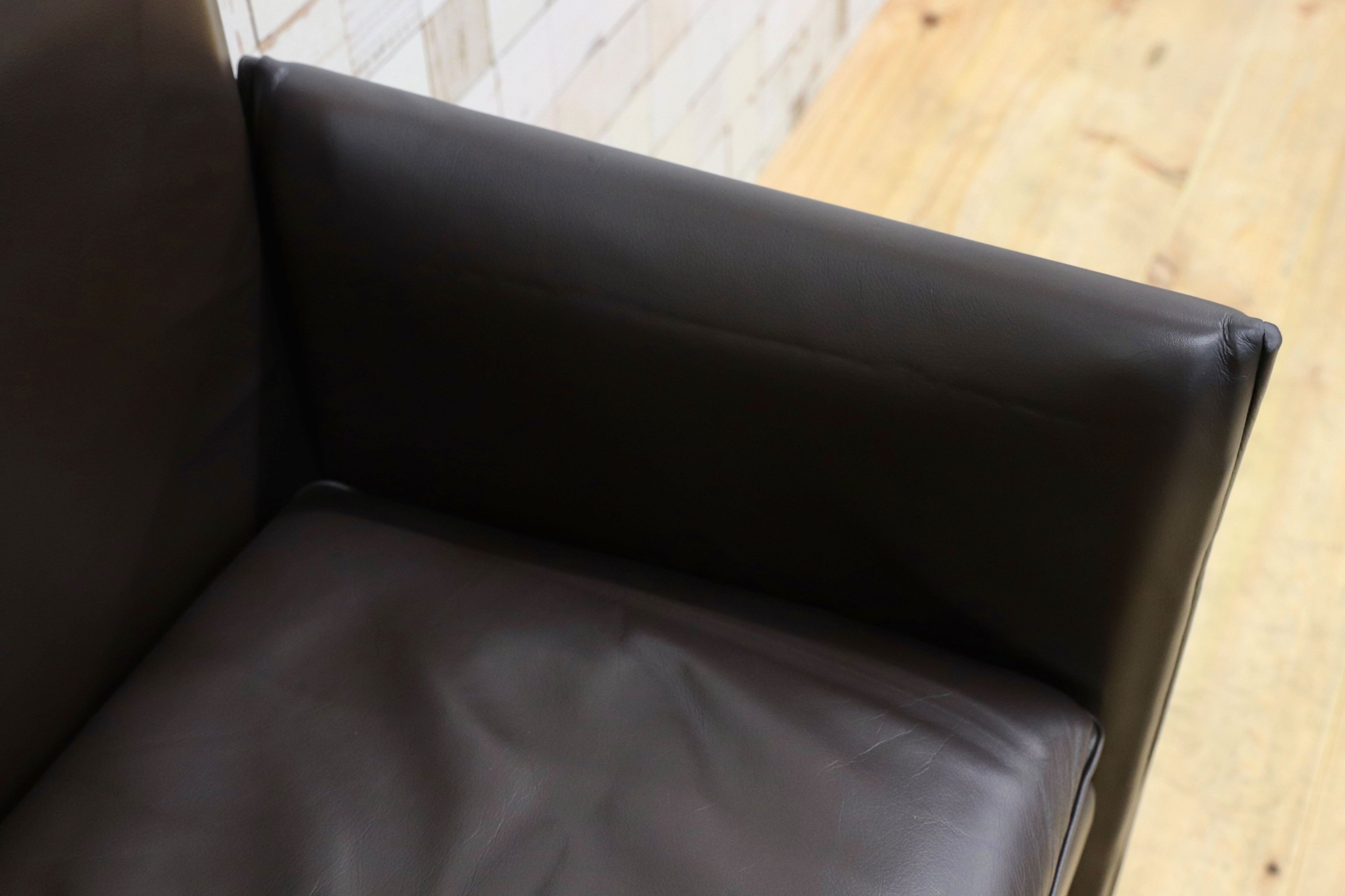 GMHK778B○Cassina / カッシーナ BREAK ブレーク 本革 レザー アームチェア 椅子 キャスター付き マリオ・ベリーニ イタリアモダン 約56万