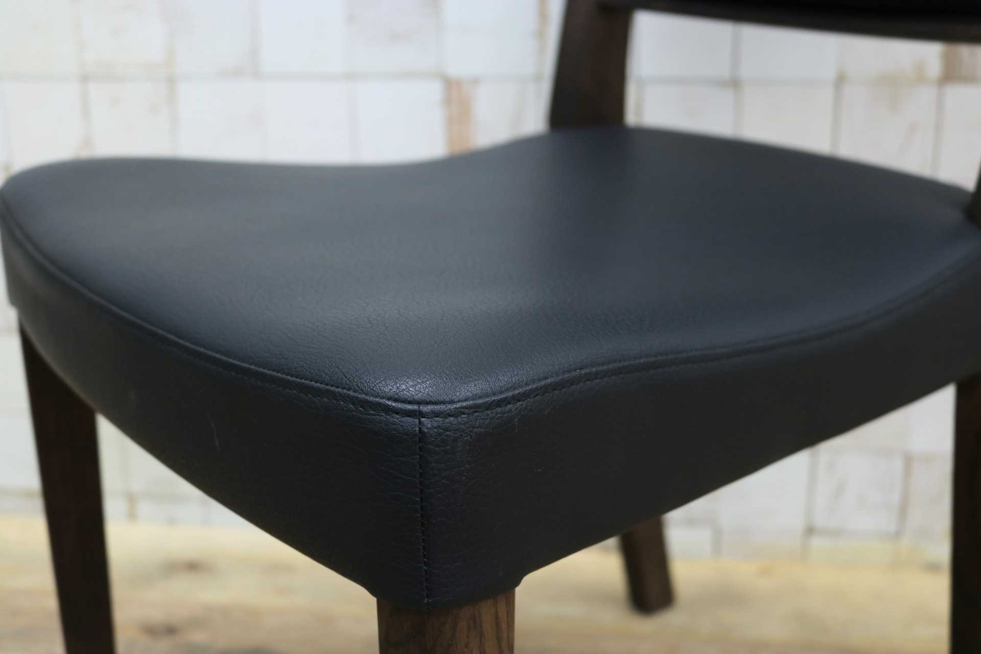 GMIS476B○karimoku / カリモク Chitano チターノ アームレスチェア ダイニングチェア 食卓椅子 レッドオーク 合皮 レザー 木製 国産家具