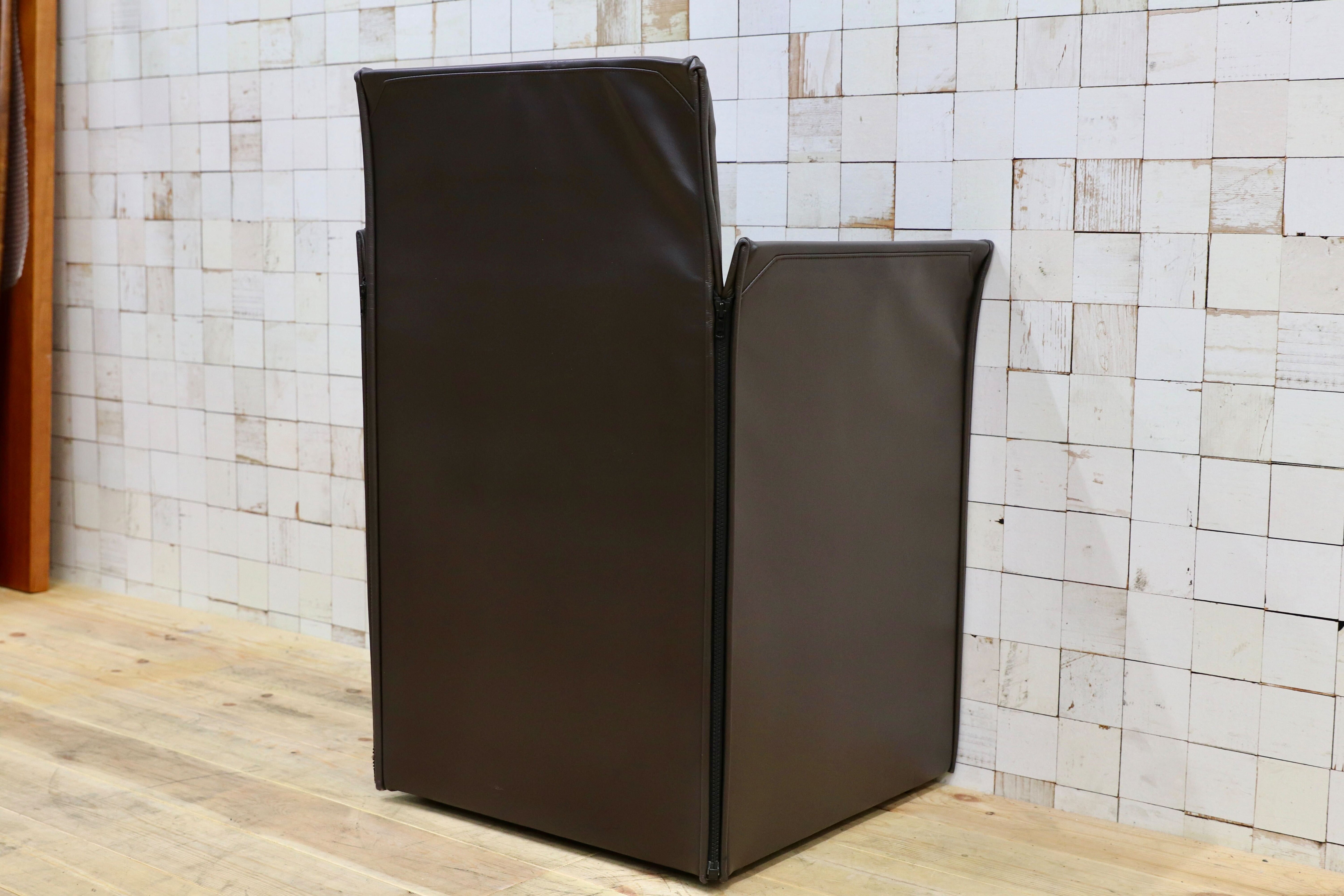 GMHK778B○Cassina / カッシーナ BREAK ブレーク 本革 レザー アームチェア 椅子 キャスター付き マリオ・ベリーニ イタリアモダン 約56万