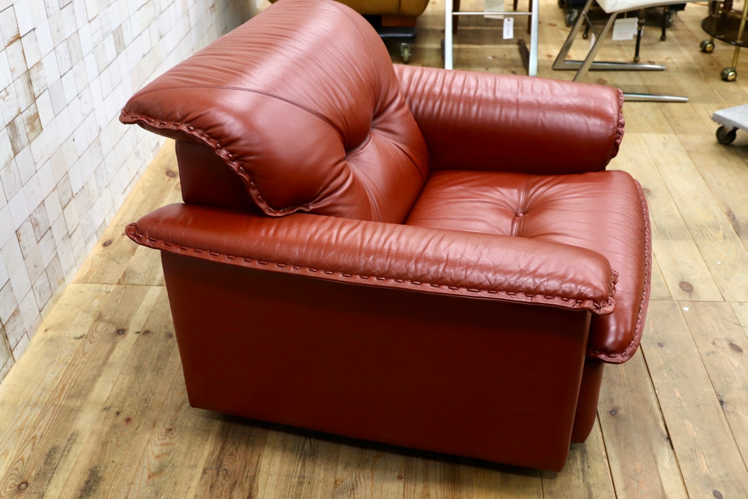 GMJN8A○FUJI FURNITURE / 冨士ファニチア 本革 1人掛けソファ シングルソファ アームチェア 応接ソファ 国産ヴィンテージ 80年代 リペア済