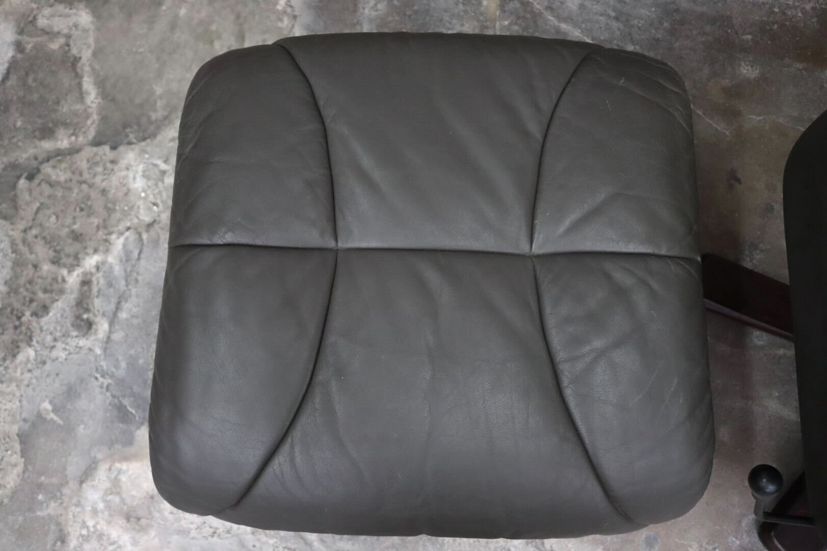 GMIK493○リクライニングチェア シングルソファ パーソナルチェア 回転椅子 オットマン 本革 グレー 検)エコーネス 冨士ファニチア