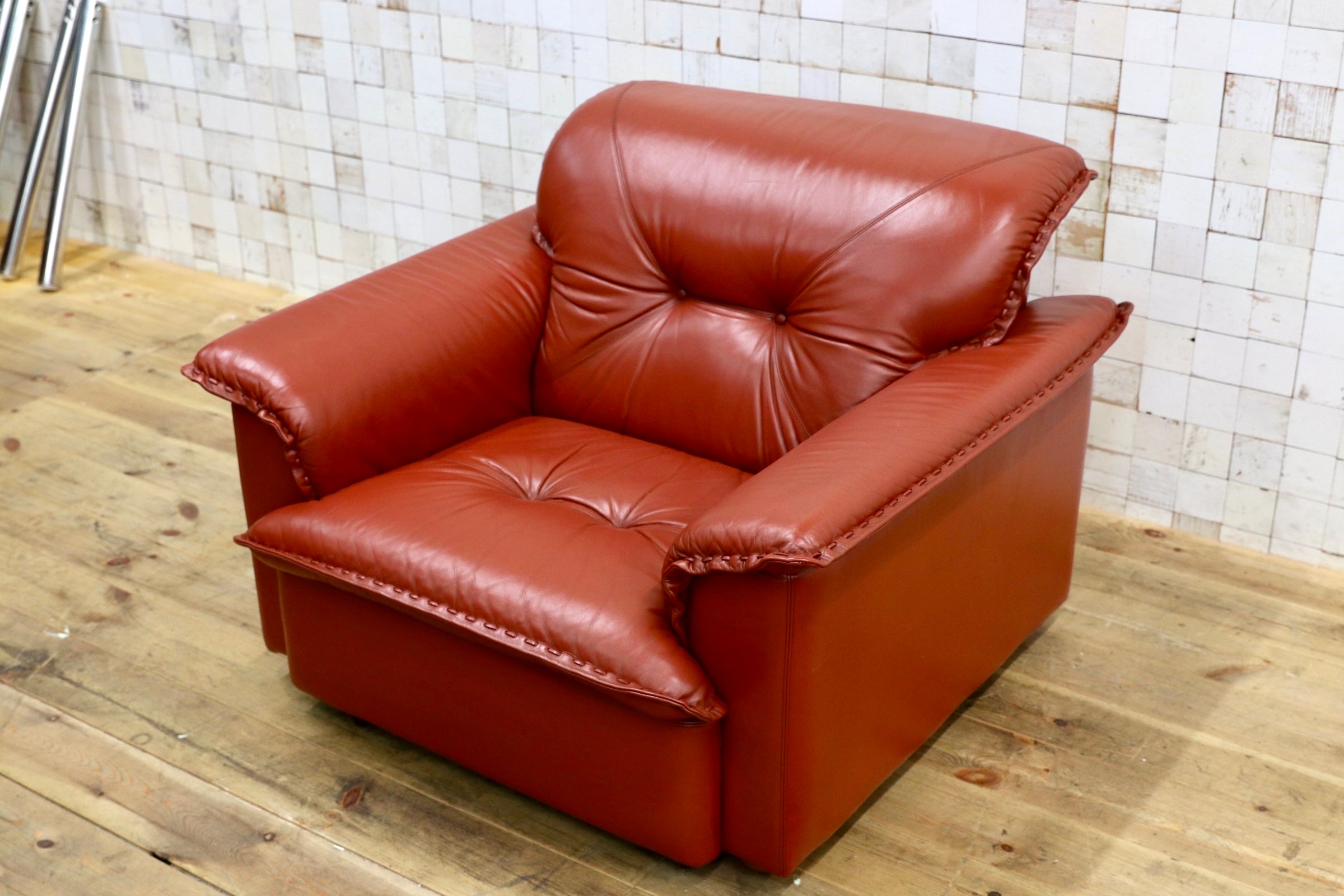 GMJN8B○FUJI FURNITURE / 冨士ファニチア 本革 1人掛けソファ シングルソファ アームチェア 応接ソファ 国産ヴィンテージ 80年代 リペア済