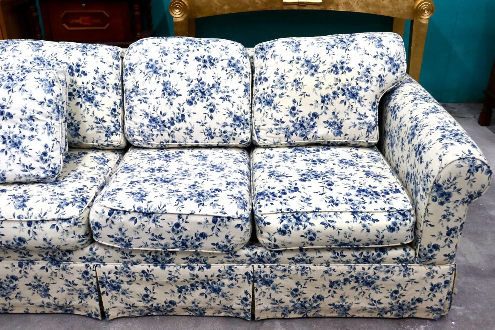 GMHK796○BAUHAUS / バウハウス ローラアシュレイ取扱い 3人掛けソファ トリプルソファ ファブリック エレガント 高級家具 長椅子