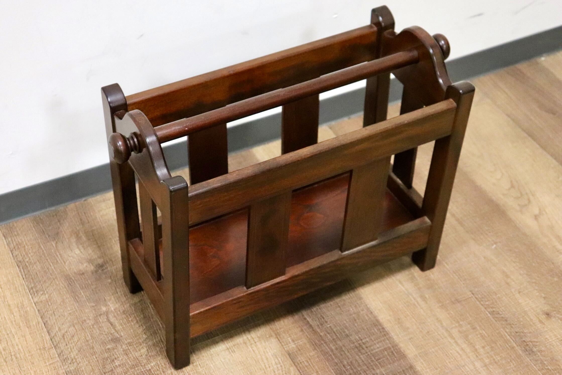 GMGH297○松本民芸家具 C型 マガジンラック 雑誌立て ミズメザクラ 無垢材 民芸家具 伝統工芸 和家具 レトロ 和モダン アンティーク 美品