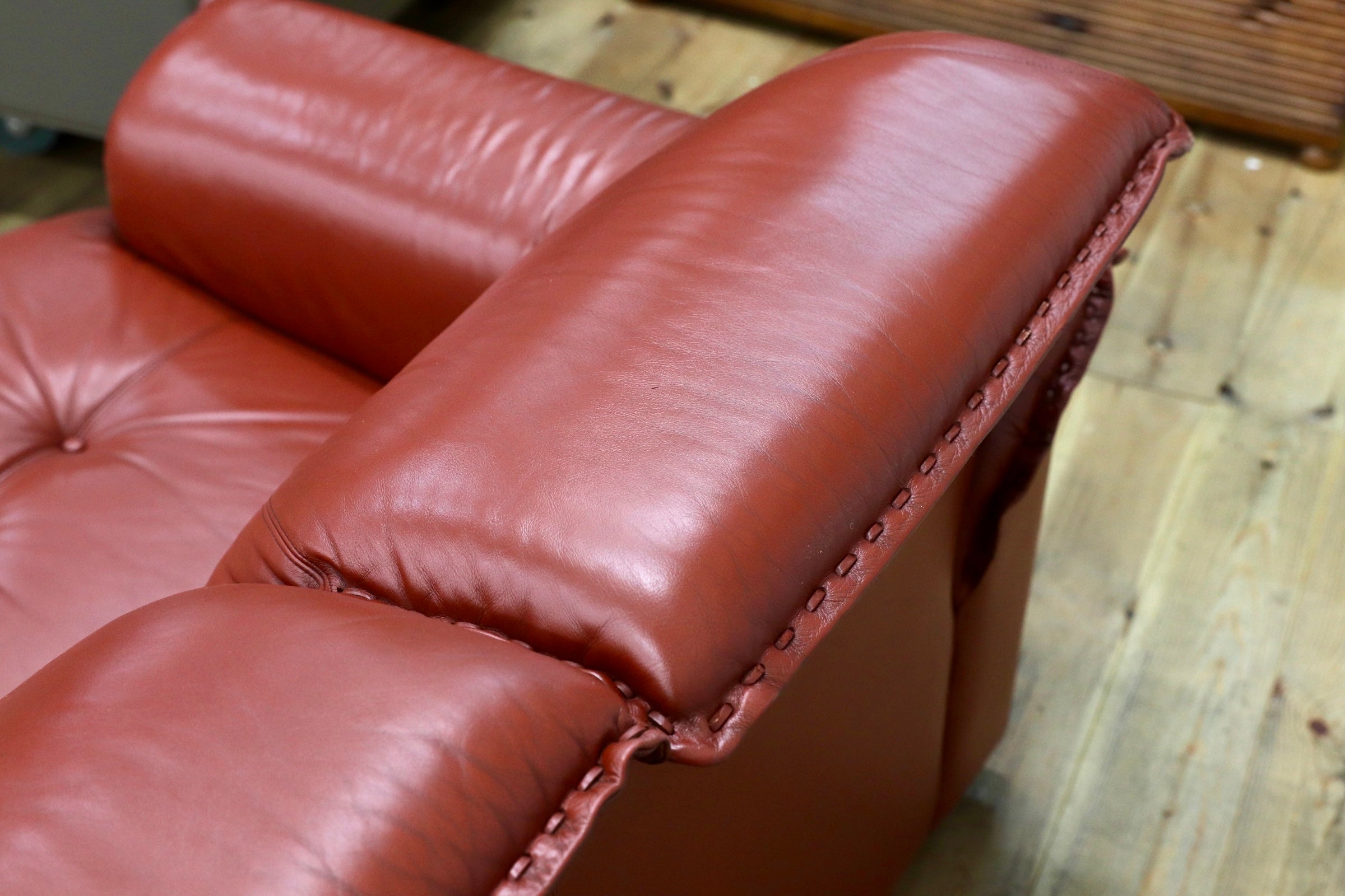 GMJN8C○FUJI FURNITURE / 冨士ファニチア 総本革 3人掛けソファ トリプルソファ 国産家具 ヴィンテージ 80年代 稀少