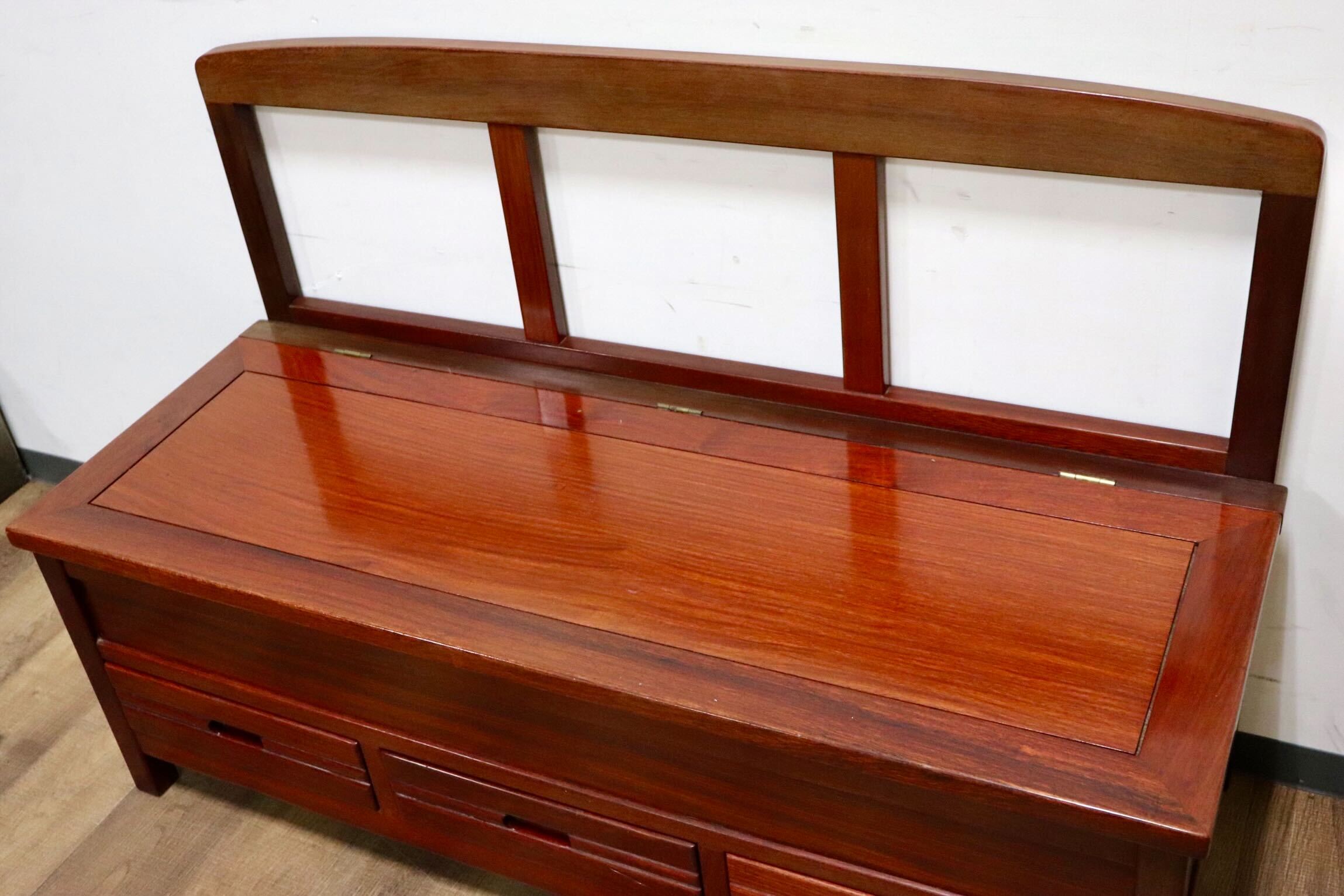 GMHH266○唐木 花梨 無垢材 ダイニングチェア 囲炉裏ベンチ 食卓椅子 和家具 収納付き 炉端 和モダン 漆塗り レトロ アンティーク 希少