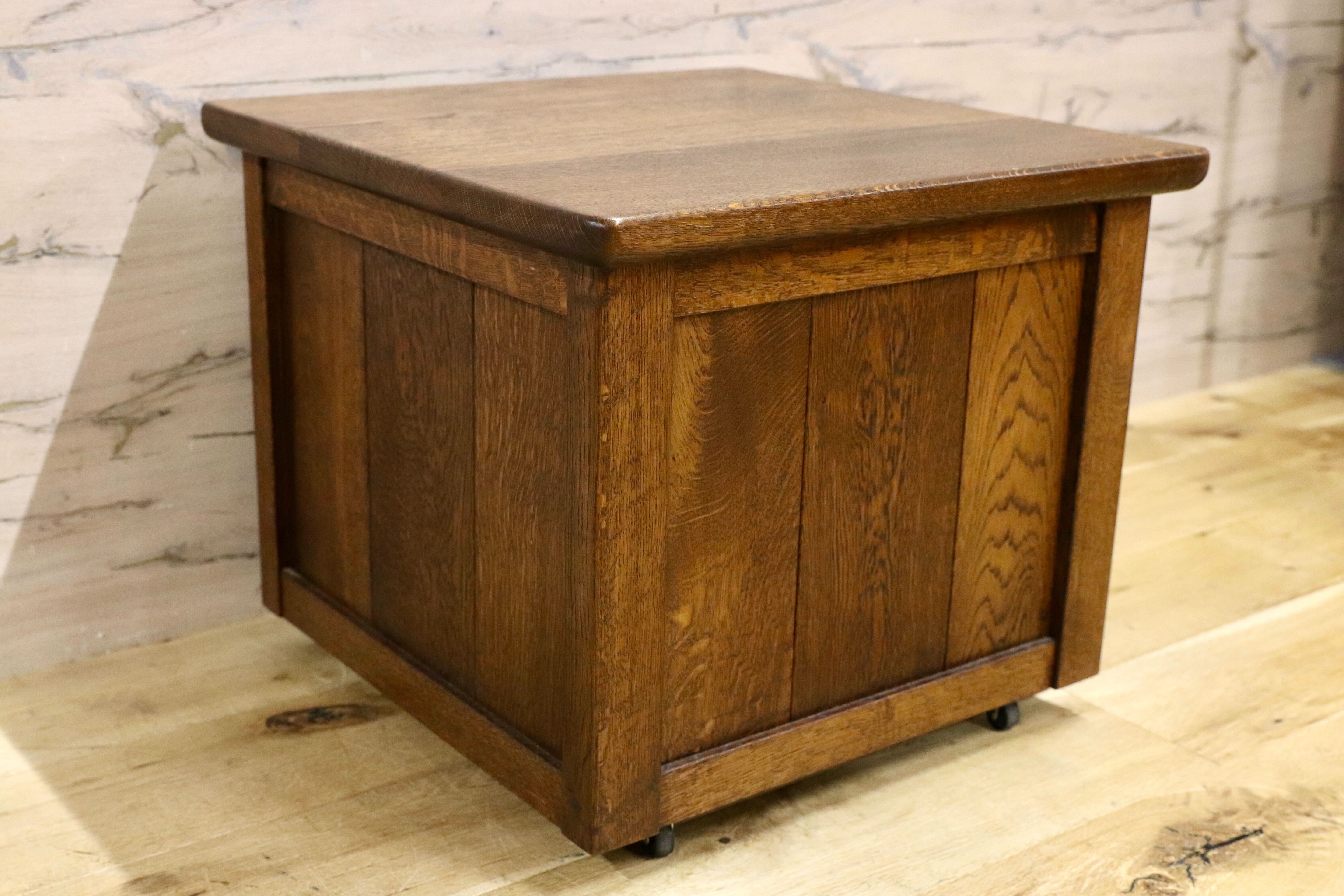 GMHN208A○オーク無垢材 収納付き スツール ボックス チェア キャスター付き 西洋 英国 オランダ ダッチカントリー アンティーク