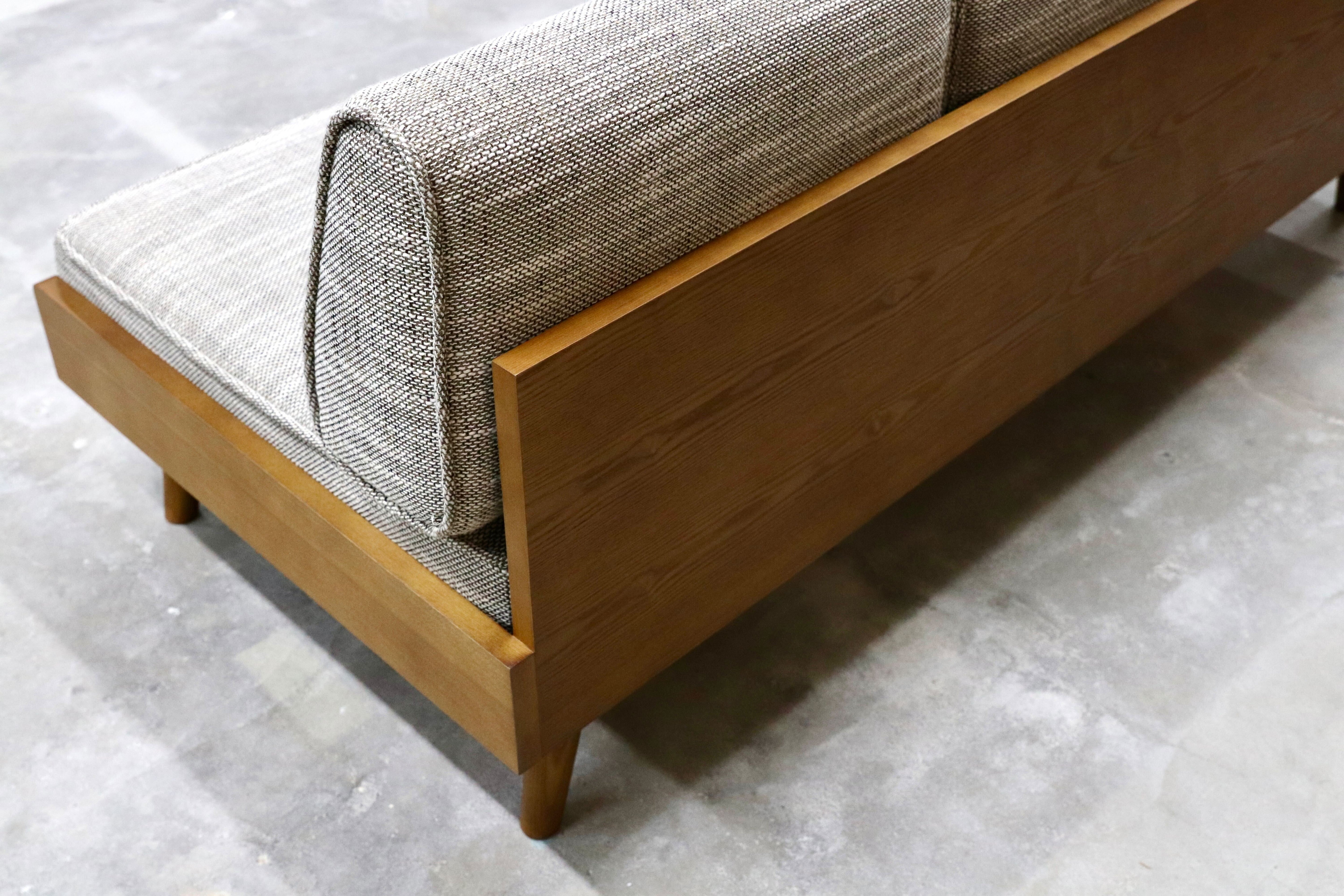 GMHK708○unico / ウニコ ALBERO アルベロ 3人掛けソファ トリプルソファ 北欧スタイル 約14万 24年製 モデルルーム展示品