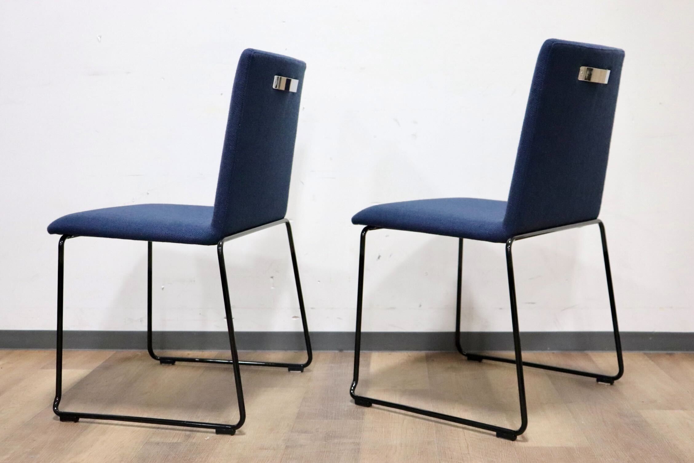 GMHH253A○AD CORE / エーディコア MD-202 ダイニングチェア スタッキング ファブリック ネイビー スチールレッグ 約11万 展示品