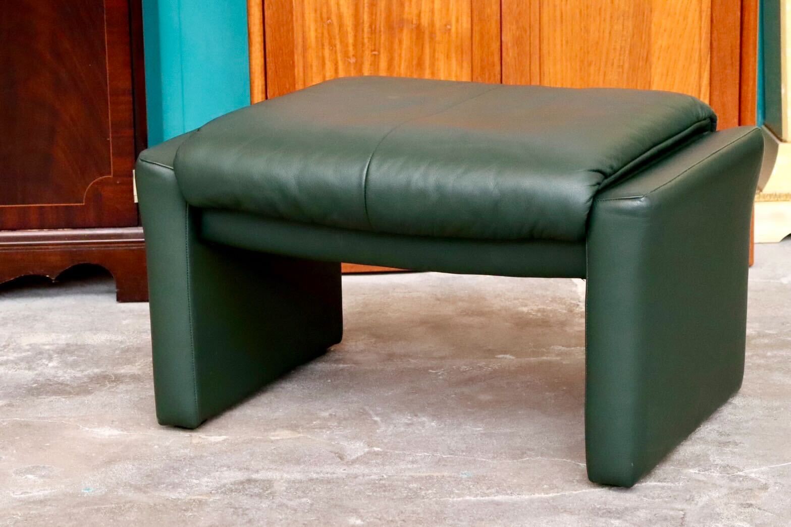 GMIH142B○erpo / エルポ Portofino ポルトフィノ オットマン フットスツール 腰掛け ドイツ 本革 グリーン 最高級 定価約18万