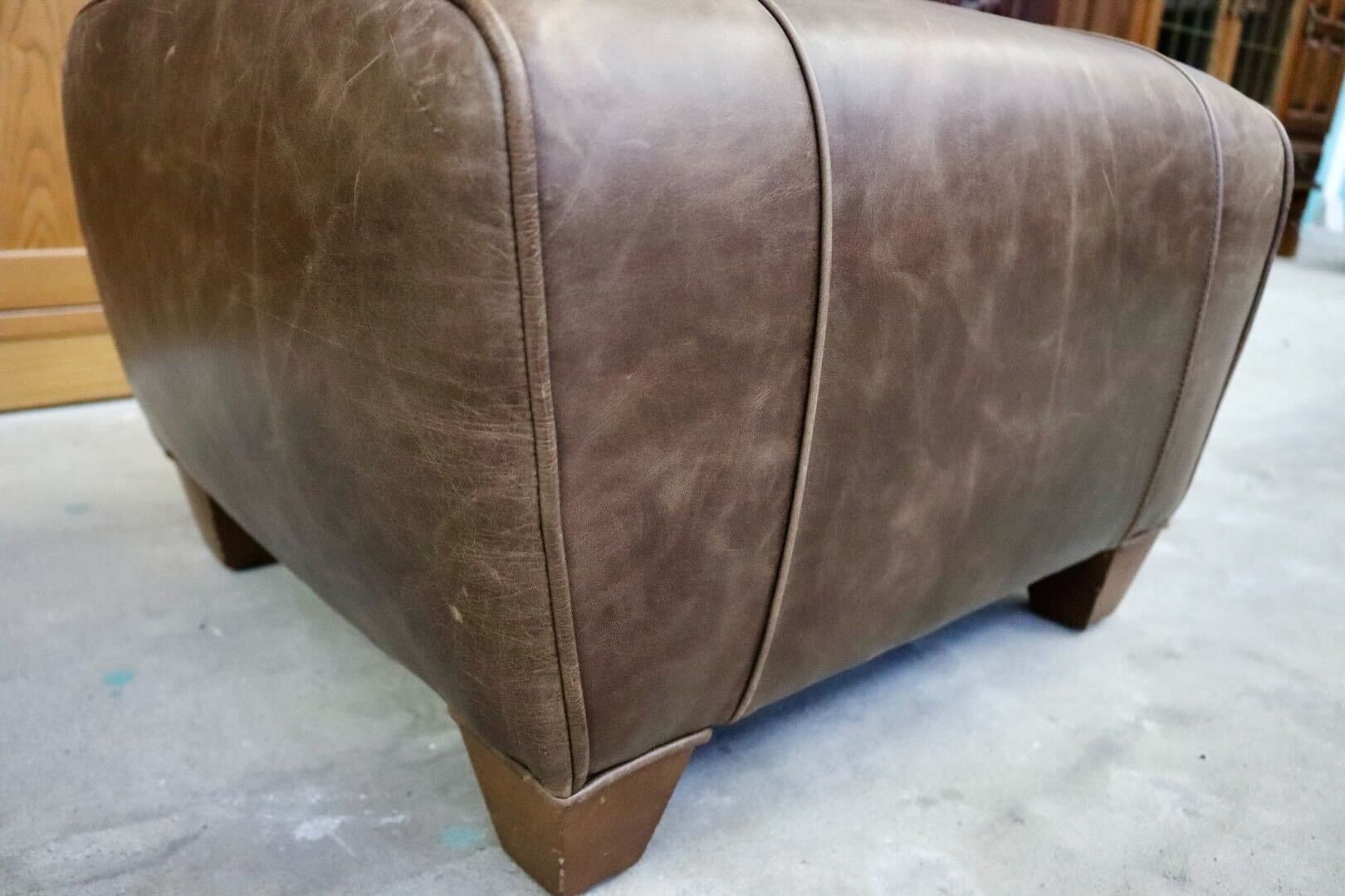 GMIK558C○Pottery Barn / ポッタリーバーン マンハッタンレザー オットマン スツール 本革 アメリカ ヴィンテージ