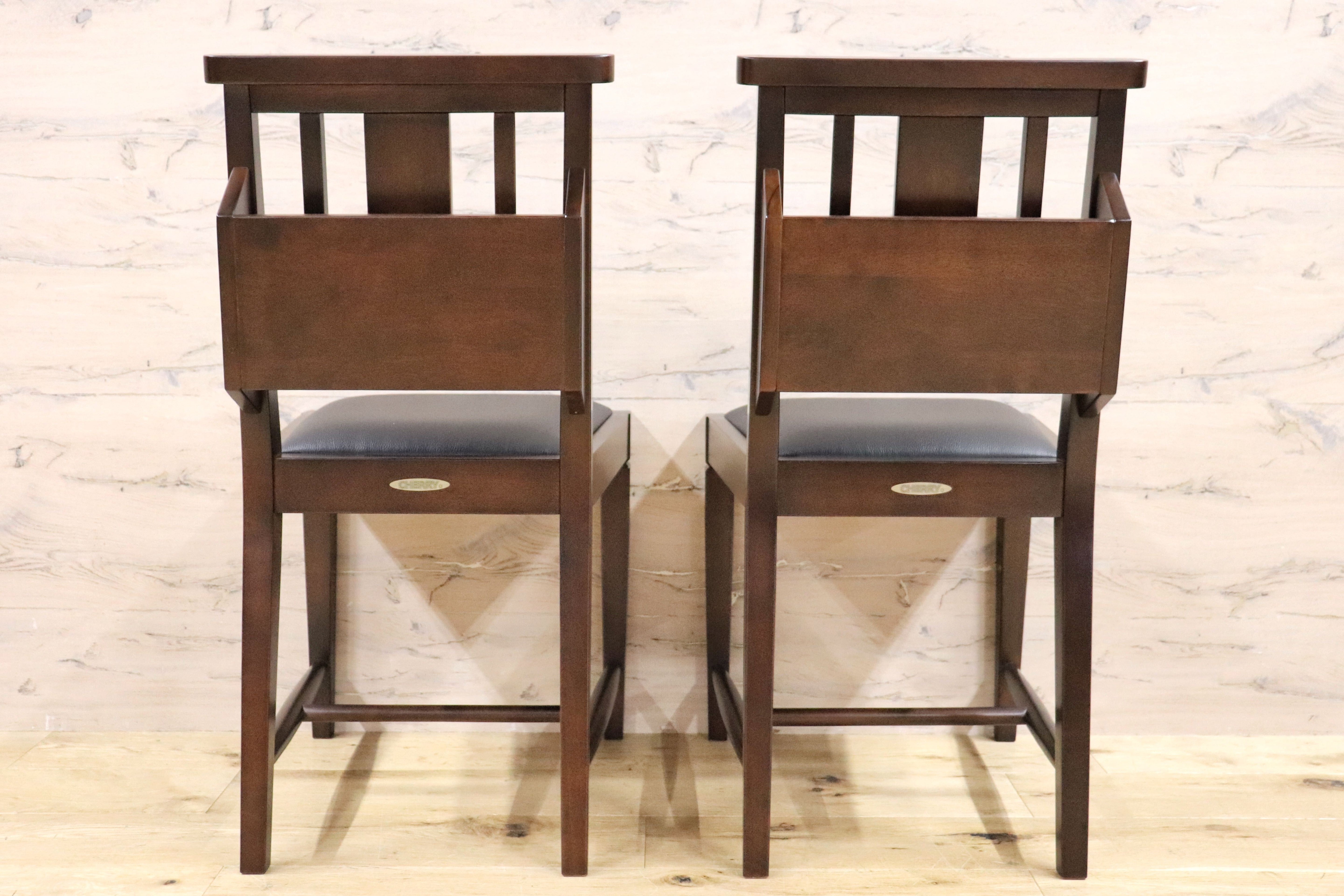 GMGN342W○CHERRY FURNITURE / 桜屋工業 ダイニングチェア チャーチチェア マガジンラック 合皮 ダークブラウン 2脚セット モダン 未使用品