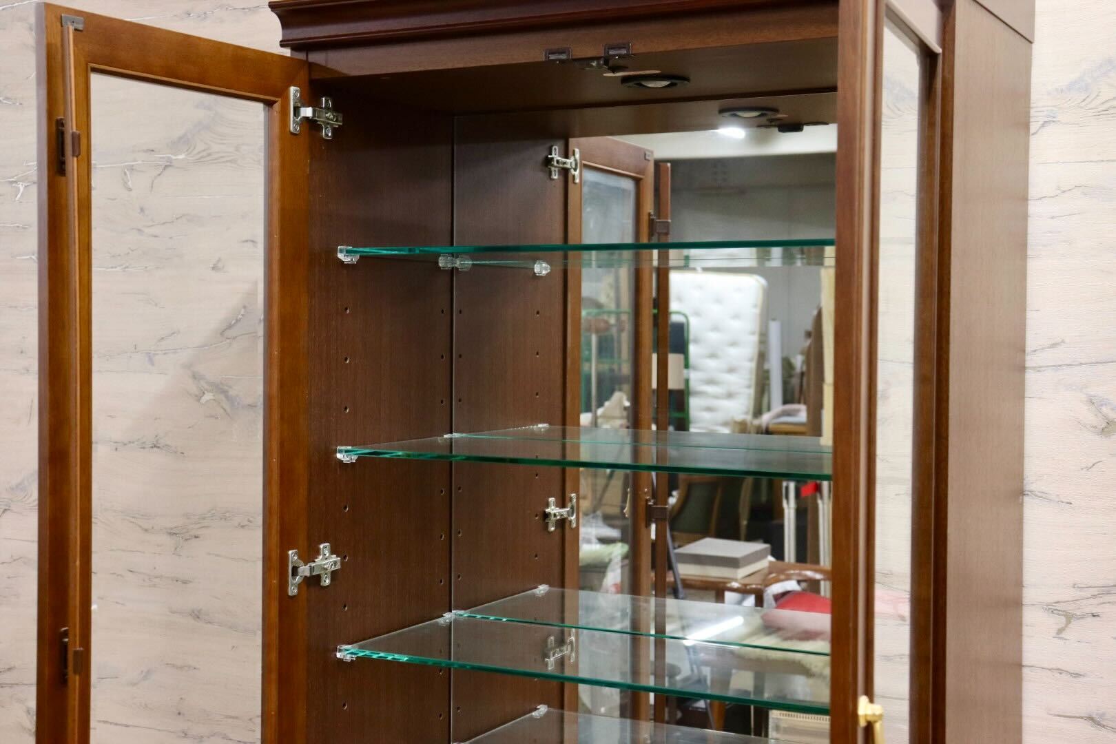 GMHS578○maruni / マルニ 地中海 キュリオケース 飾り棚 ハイボード キャビネット マホガニー材 ヨーロピアン 定価約35.8万