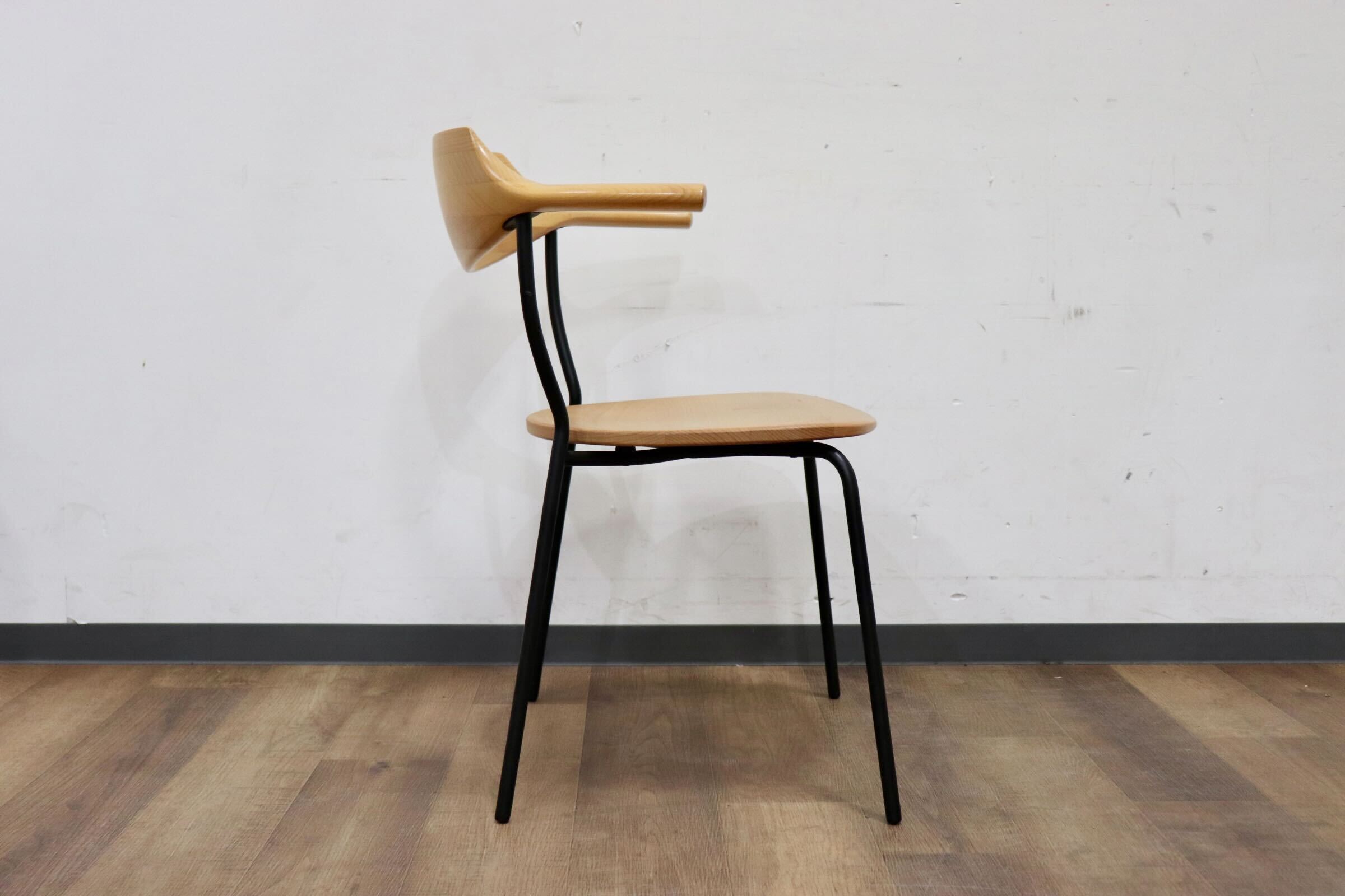 GMHO132A○アトリエ木馬 / ATELIER MOKUBA TRI chair トライチェア アームチェア 椅子 ビーチ無垢材 定価9.7万