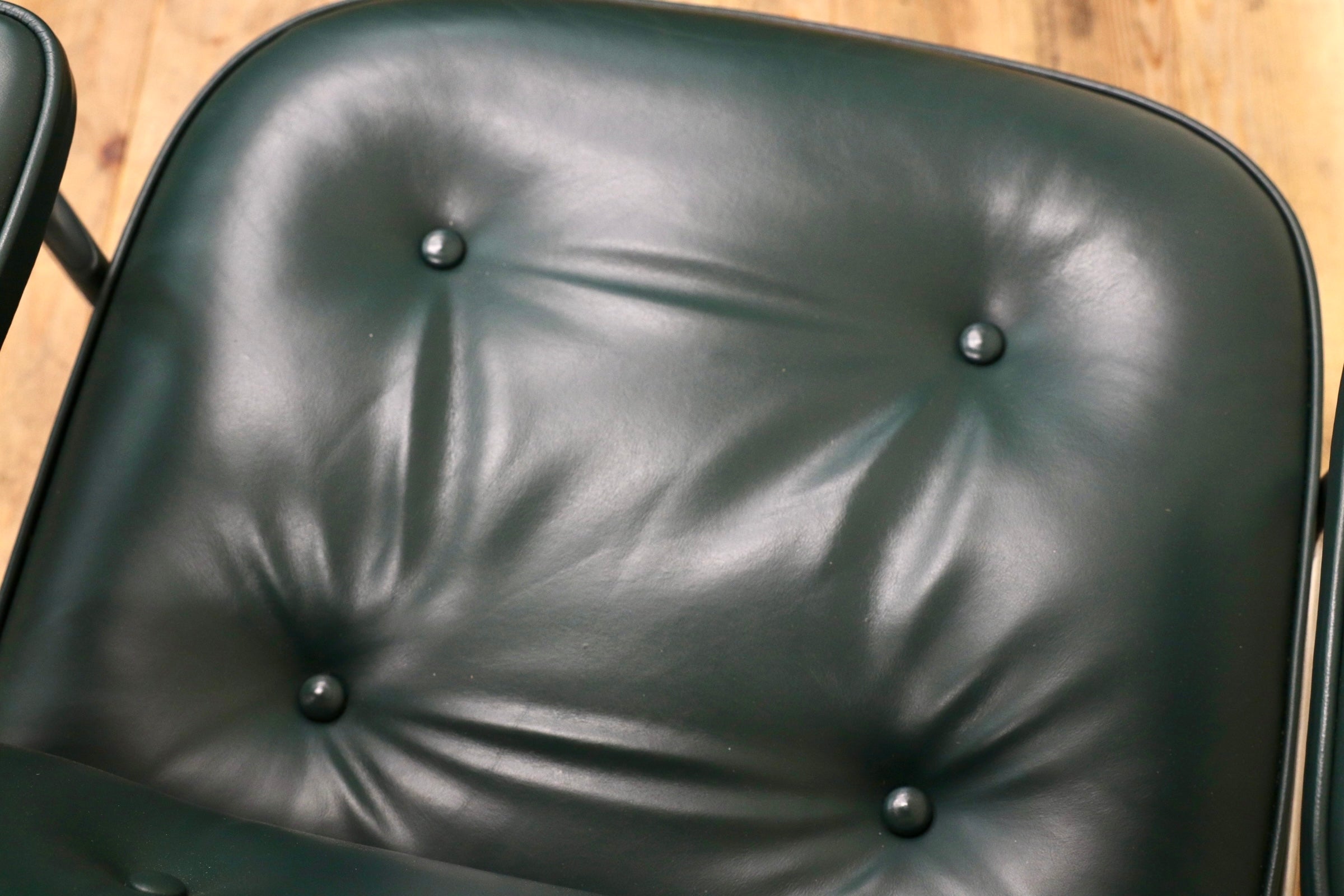 GMJO87B○Herman Miller / ハーマンミラー イームズ エグゼクティブチェア タイムライフチェア 本革 グリーン チャールズ&レイ 定価約95万