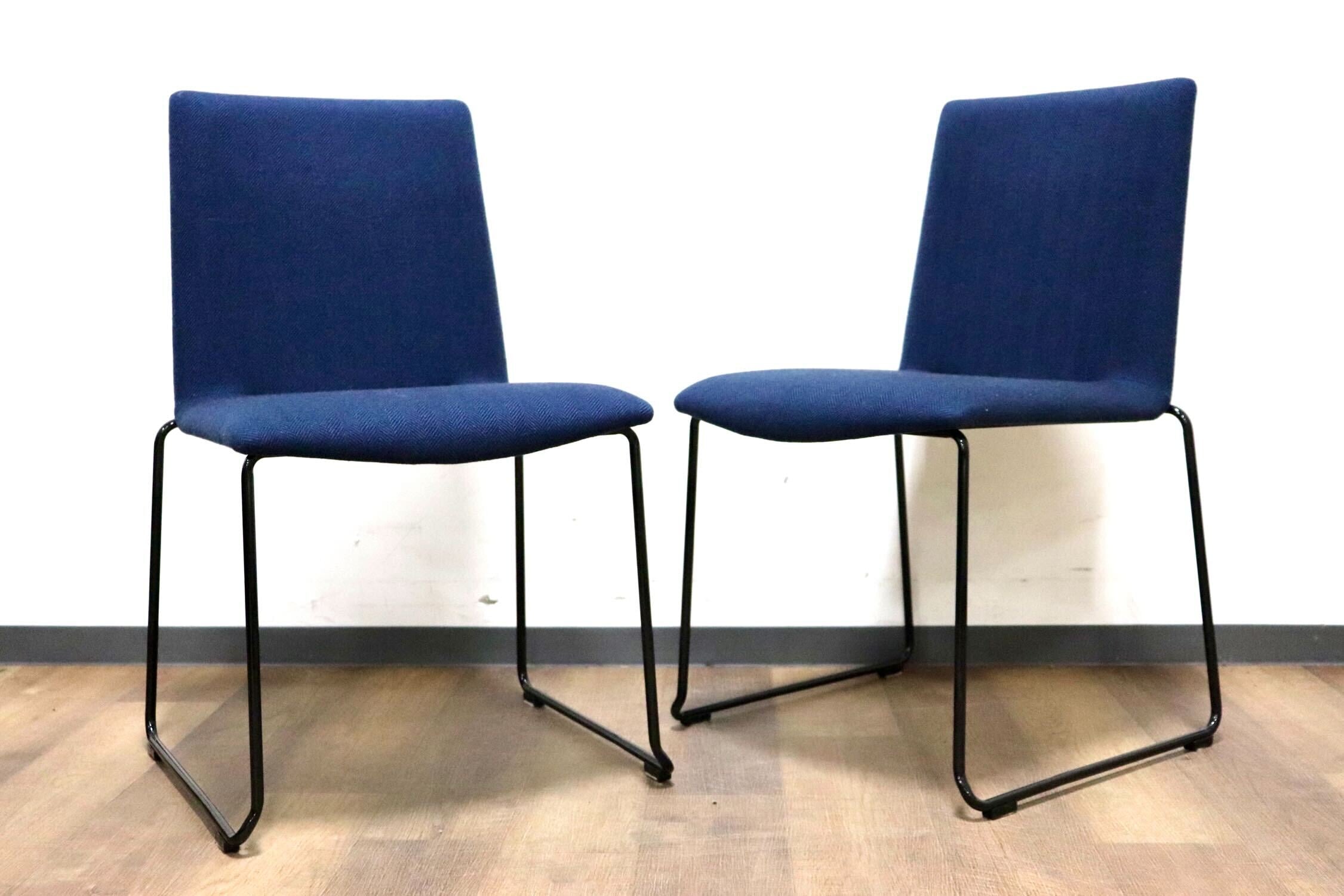 GMHH253C○AD CORE / エーディコア MD-202 ダイニングチェア スタッキング ファブリック ネイビー スチールレッグ 約11万 展示品