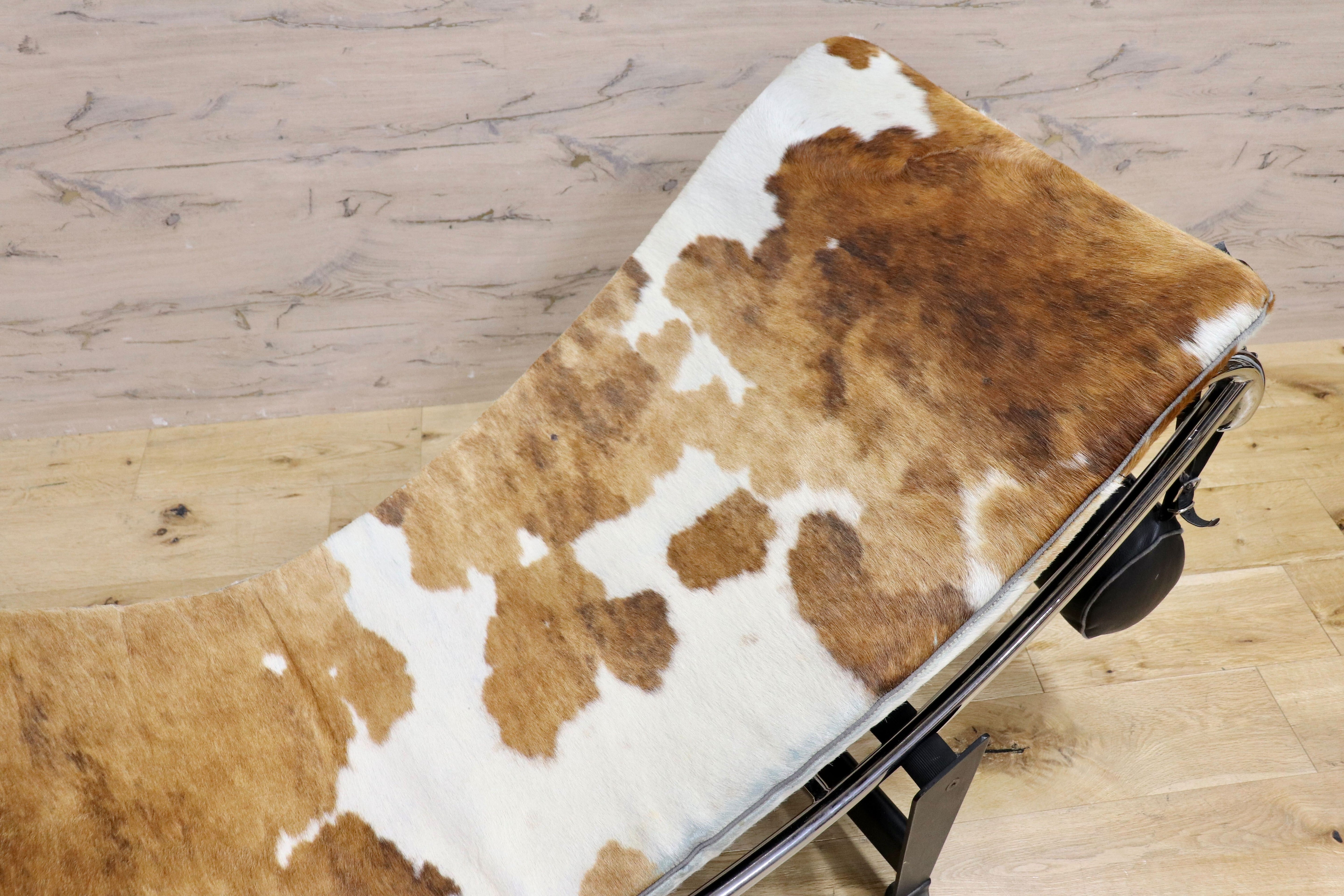 GMHK838○ル・コルビュジエ LC4 シェーズロング ハラコ ヴィンテージ デザイナーズ 椅子 チェア モダン 家具 約30万 リプロダクト