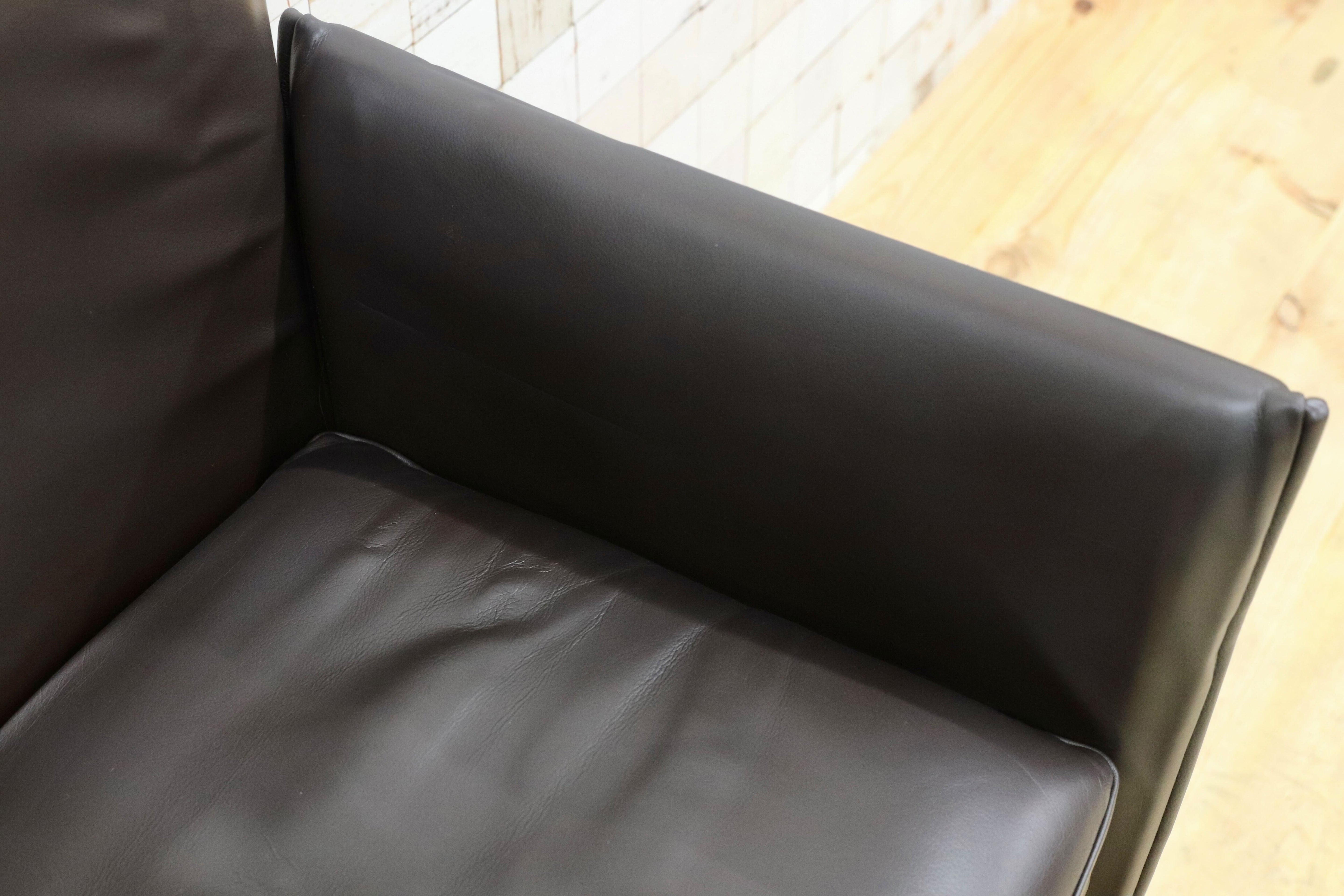 GMHK778H○Cassina / カッシーナ BREAK ブレーク 本革 レザー アームチェア 椅子 キャスター付き マリオ・ベリーニ イタリアモダン 約56万