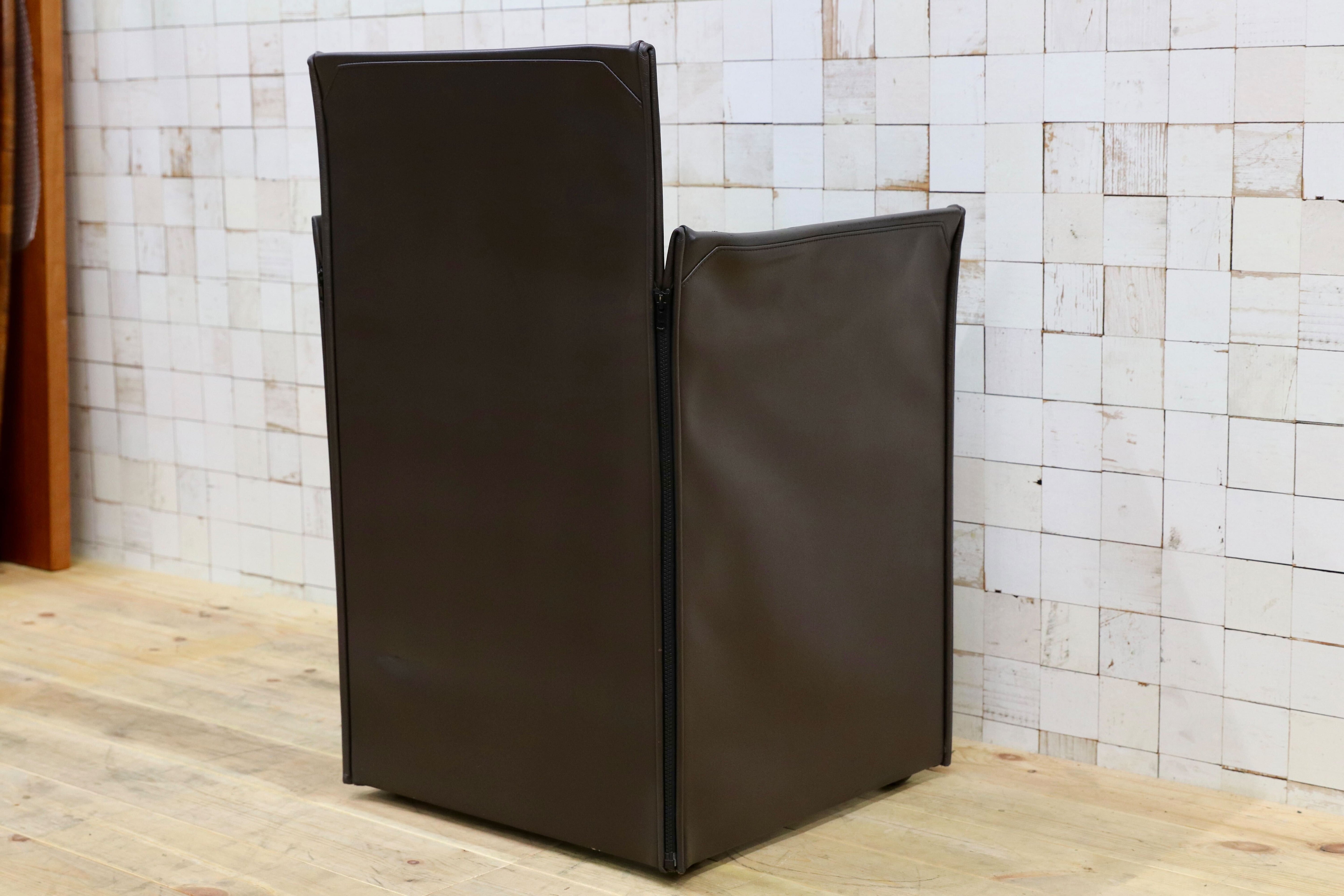 GMHK778H○Cassina / カッシーナ BREAK ブレーク 本革 レザー アームチェア 椅子 キャスター付き マリオ・ベリーニ イタリアモダン 約56万