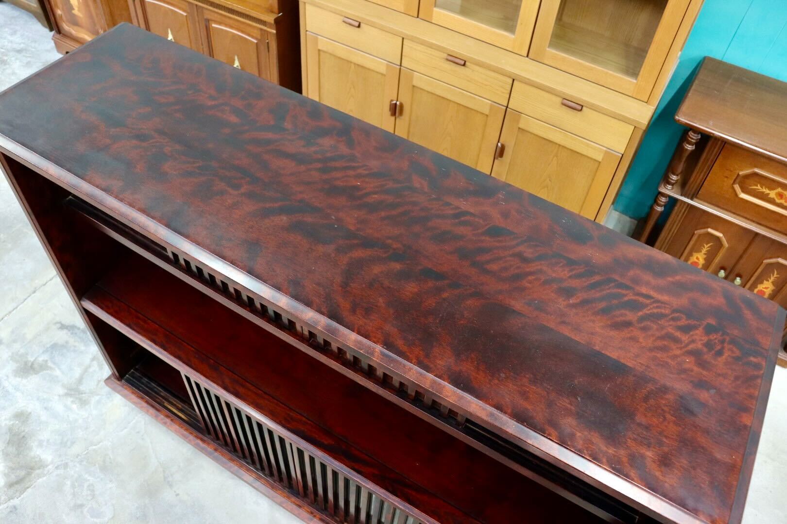 GMHS560○九州民芸家具 茶棚 飾り棚 サイドボード リビングボード キャビネット ミズメザクラ 無垢材 和家具 和モダン 古民家 定価約45万