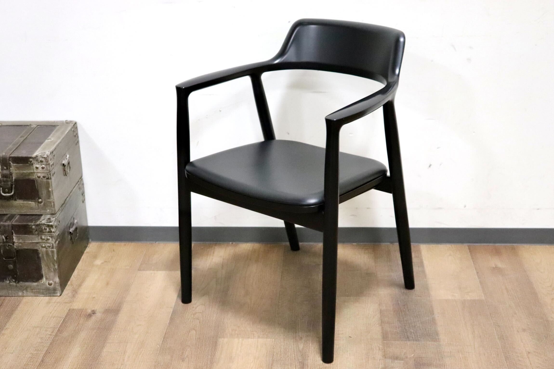 GMGH143○maruni / マルニ HIROSHIMA ヒロシマ ダイニングチェア 椅子 レザー モダン クラシック 深澤直人 定価約19.3万 展示品