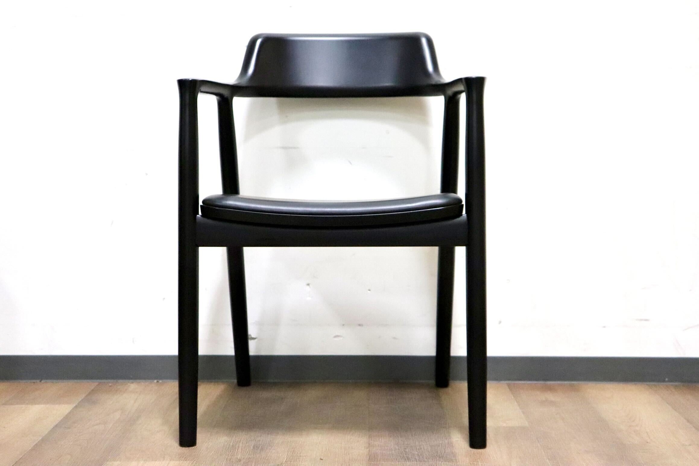 GMGH143○maruni / マルニ HIROSHIMA ヒロシマ ダイニングチェア 椅子 レザー モダン クラシック 深澤直人 定価約19.3万 展示品