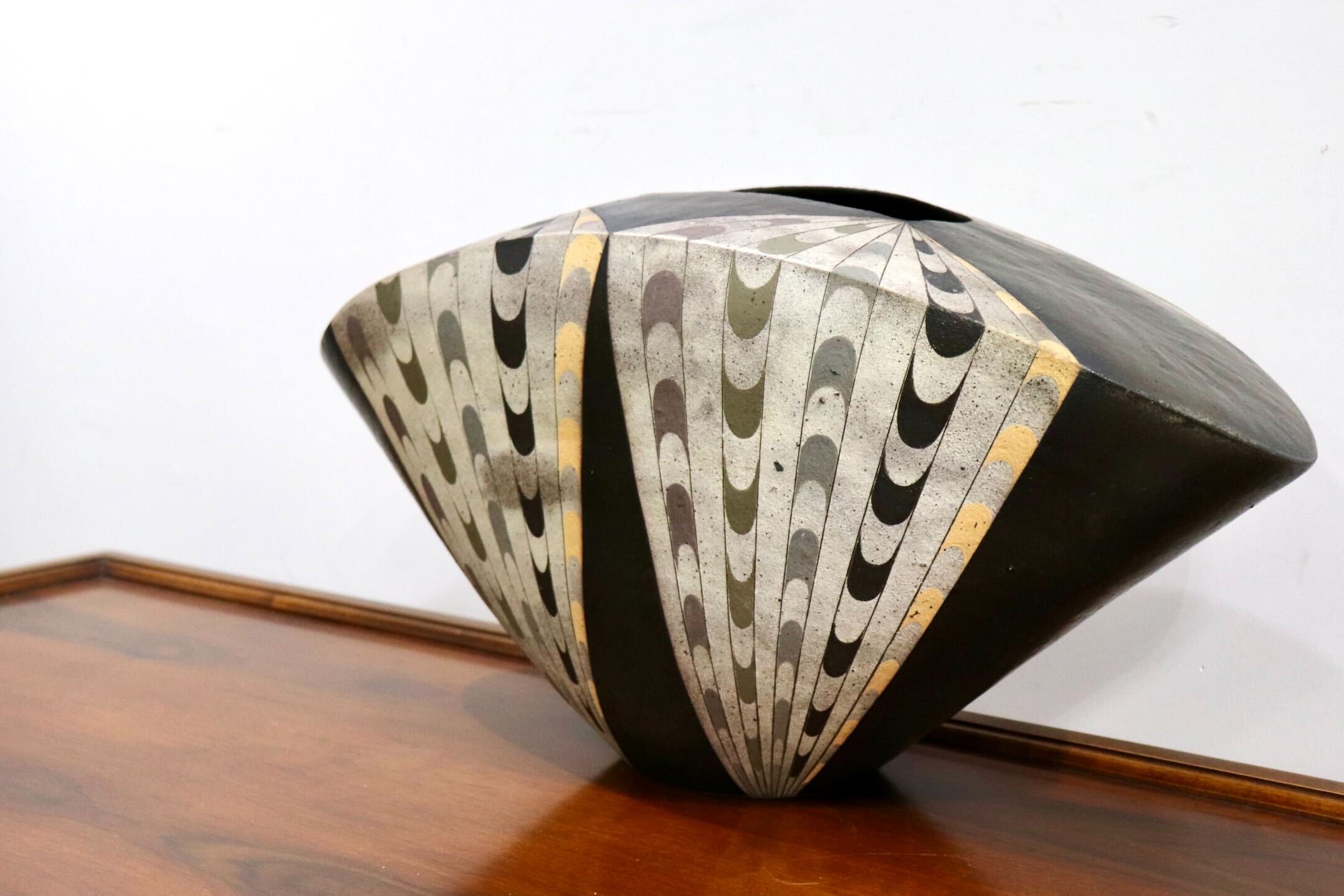 GMHO147A○市野哲次 作家物 花瓶 花器 花入 フラワーベース 壺 陶器 インテリア 花生 展示品