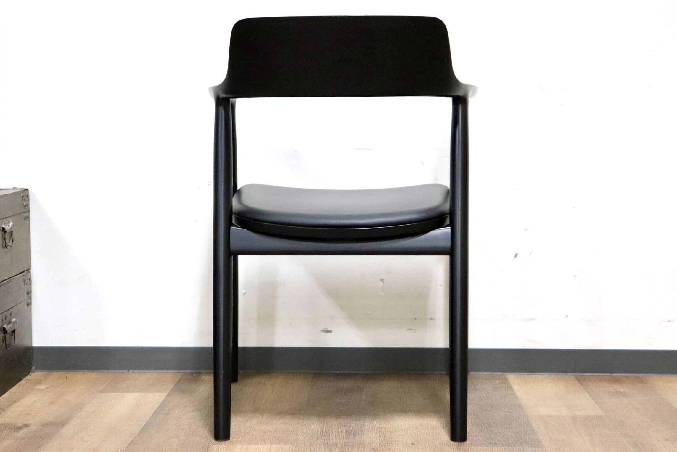 GMGH143○maruni / マルニ HIROSHIMA ヒロシマ ダイニングチェア 椅子 レザー モダン クラシック 深澤直人 定価約19.3万 展示品