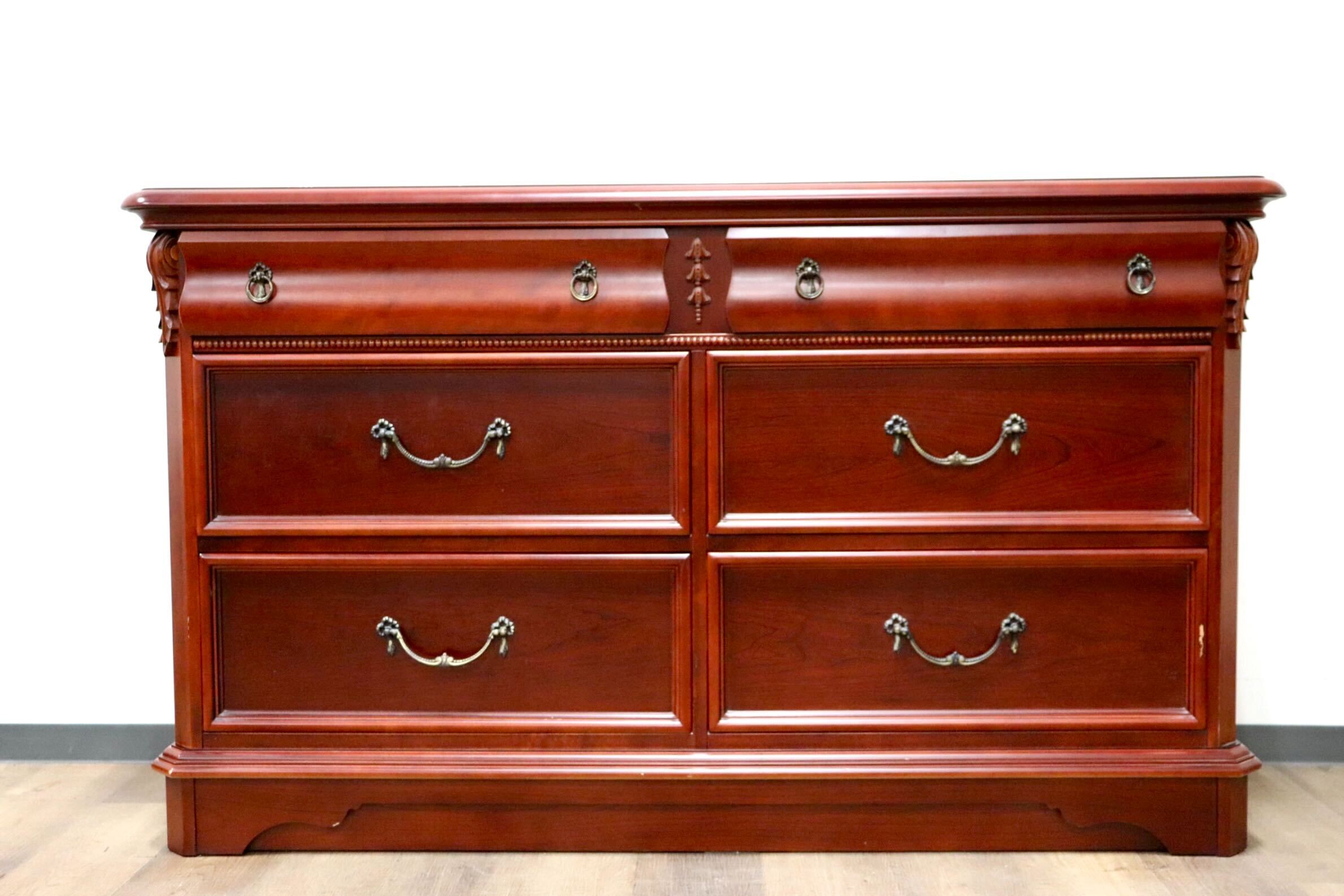 GMGS234○Lynn Hollyn / リンホーリン サイドボード リビングボード 3段チェスト 収納家具 エレガント クラシック IDC大塚家具 定価約18万