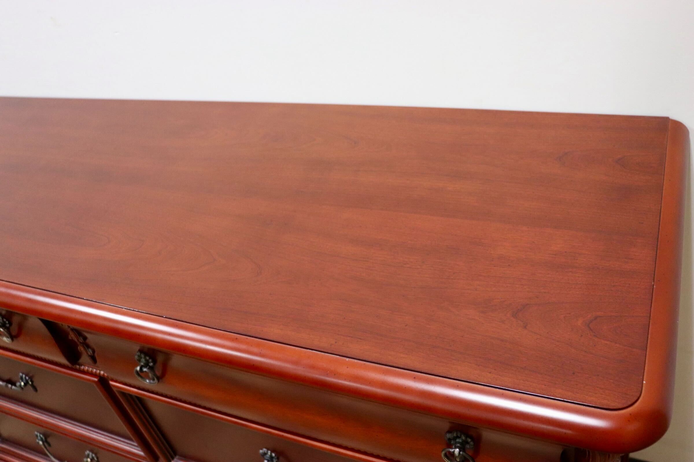 GMGS234○Lynn Hollyn / リンホーリン サイドボード リビングボード 3段チェスト 収納家具 エレガント クラシック IDC大塚家具 定価約18万