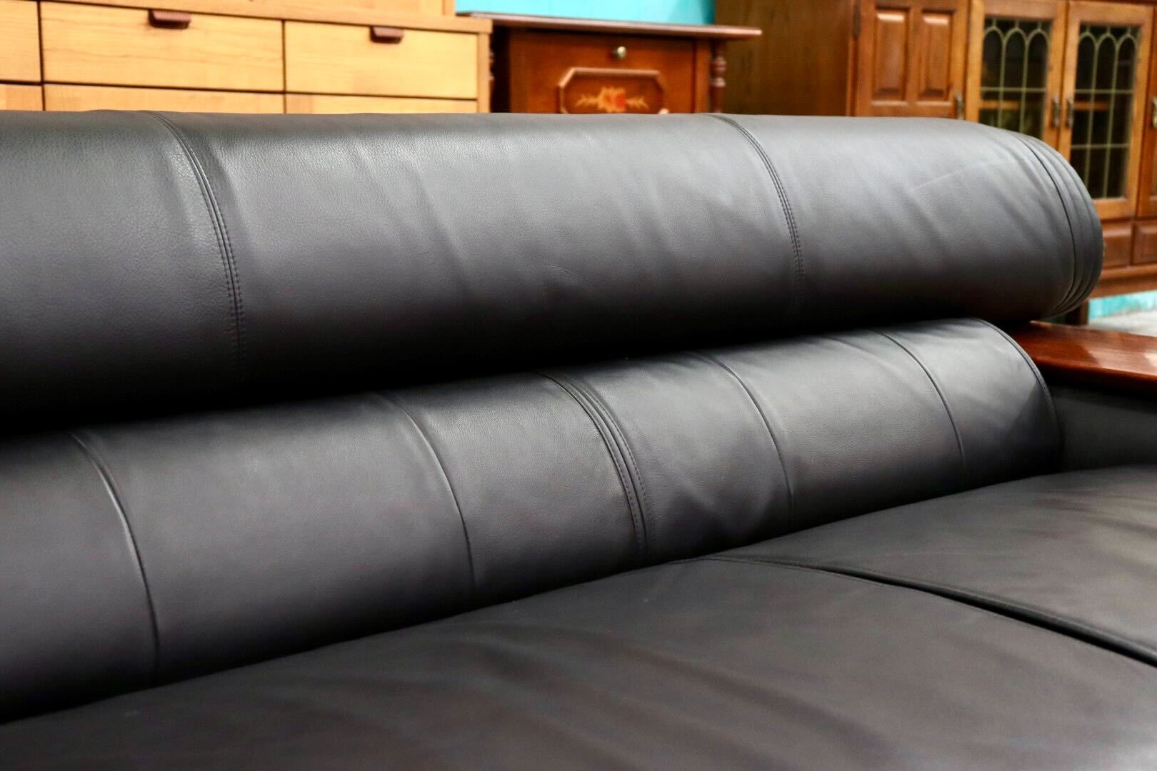 GMIK43○karimoku / カリモク vivente ビベンテ 3人掛けソファ トリプルソファ 本革 ブラック 花梨材 最高級 応接 定価約72万 美品