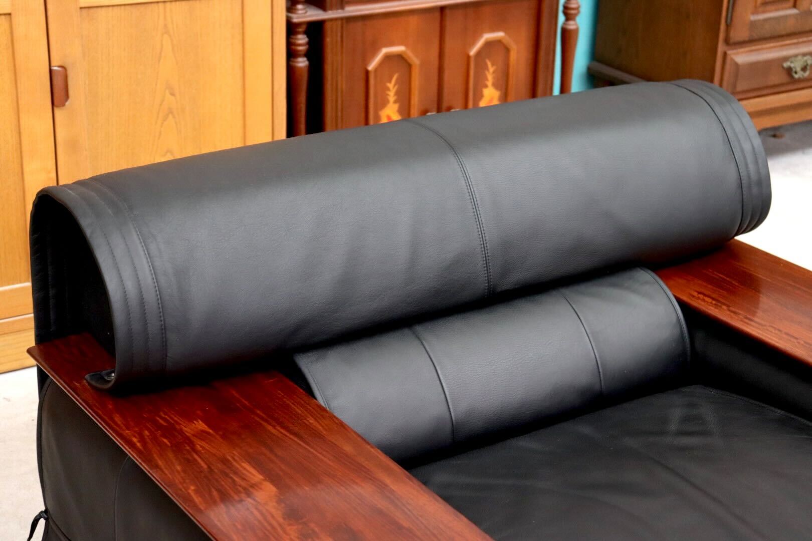 GMIK43A○karimoku / カリモク vivente ビベンテ 1人掛けソファ シングルソファ 本革 ブラック 花梨材 最高級 応接 定価約40万 美品