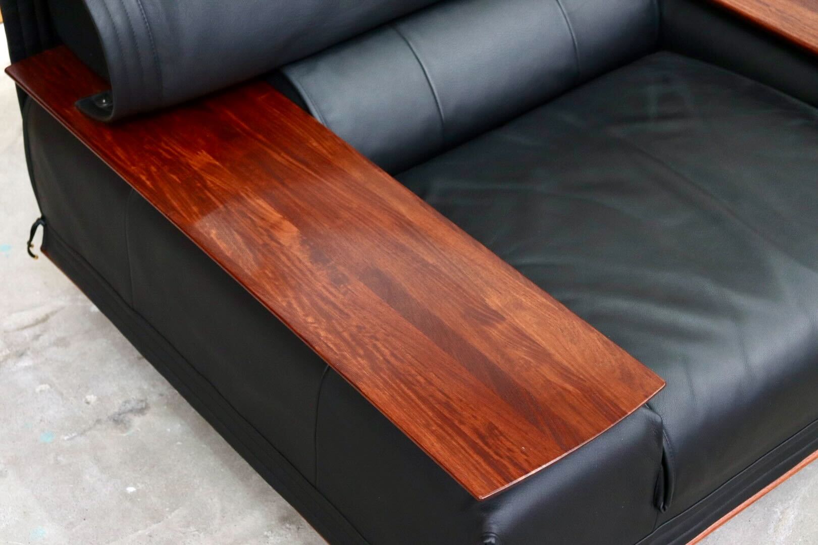 GMIK43A○karimoku / カリモク vivente ビベンテ 1人掛けソファ シングルソファ 本革 ブラック 花梨材 最高級 応接 定価約40万 美品