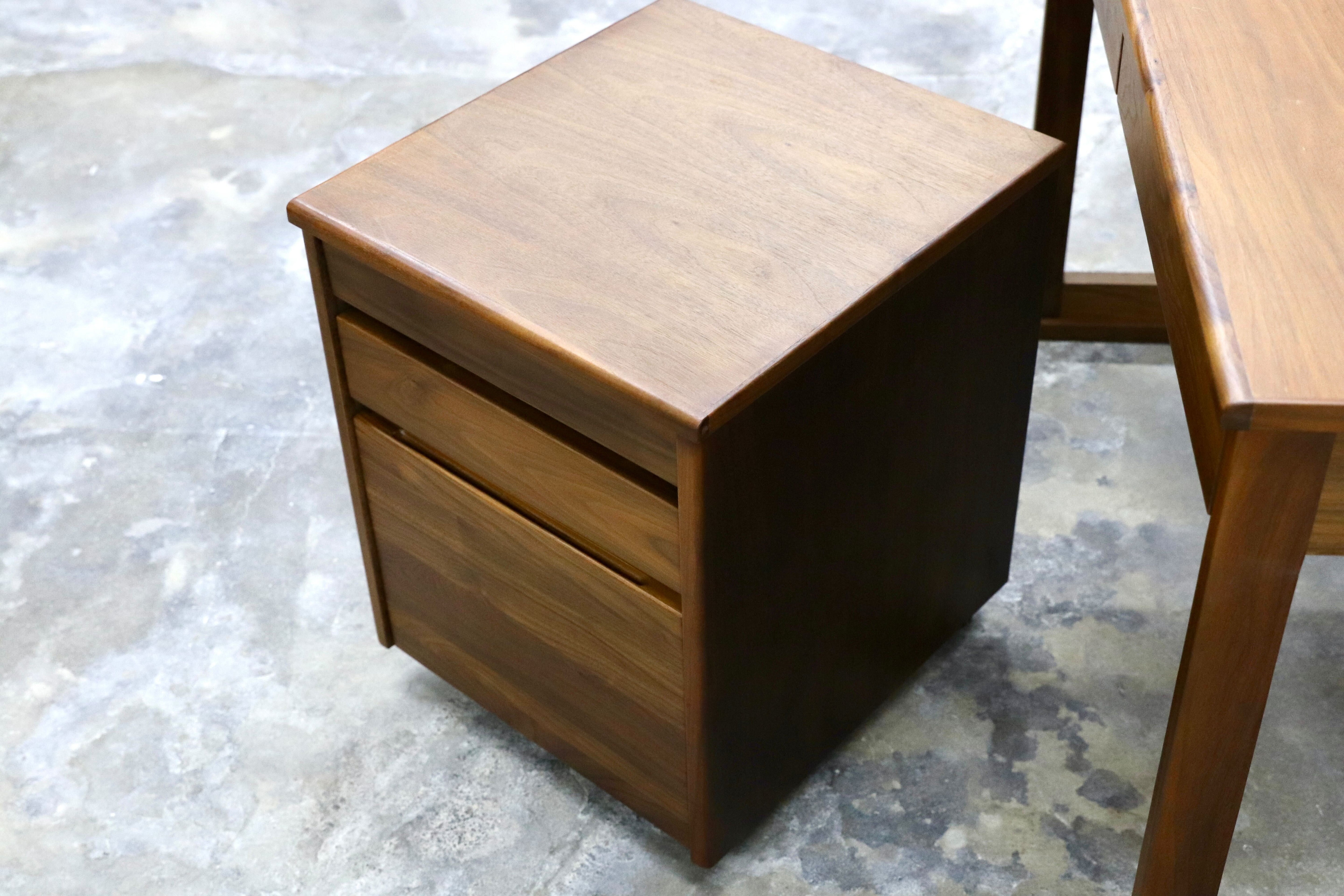 GMIH225B○起立木工 / KIRITSU FURNITURE ウォールナット デスク&ワゴン 学習机 勉強机 北欧モダン