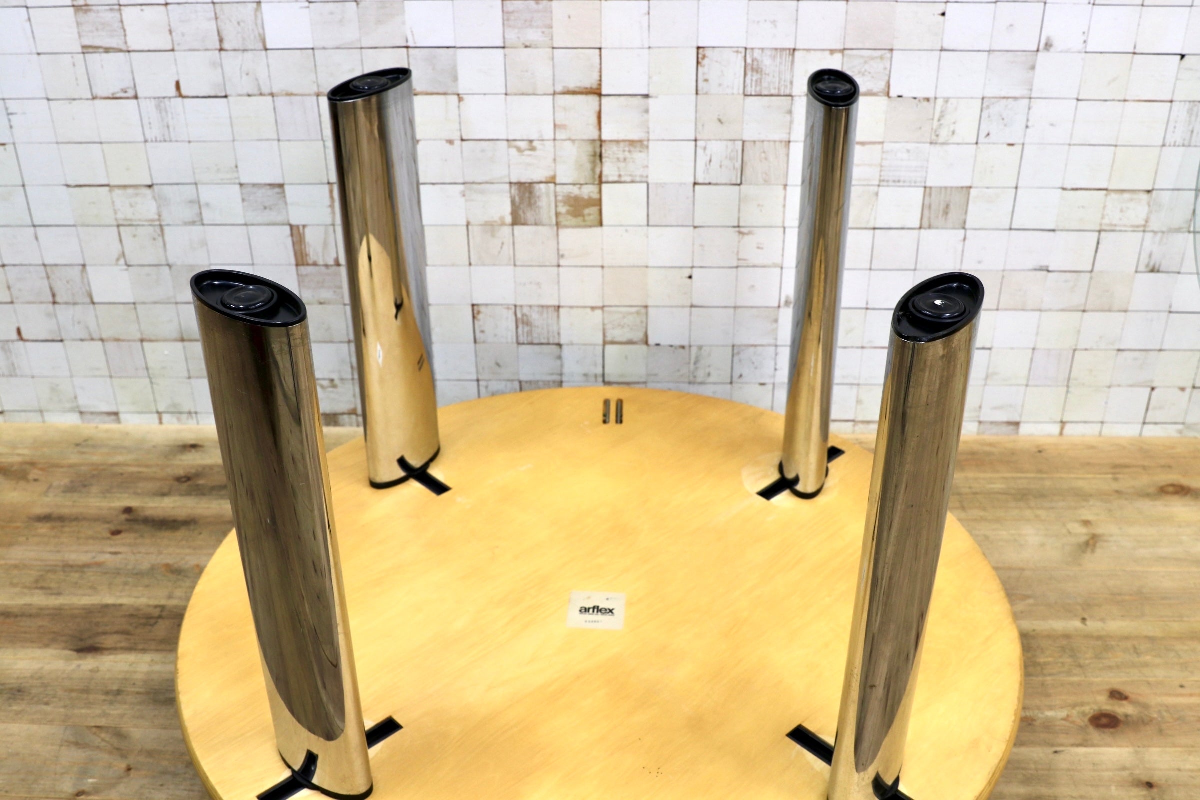 GMJH114○arflex / アルフレックス STATION 2 ステーション2 ラウンドダイニングテーブル オーク材 クローム脚 モダン ヴィンテージ 廃番