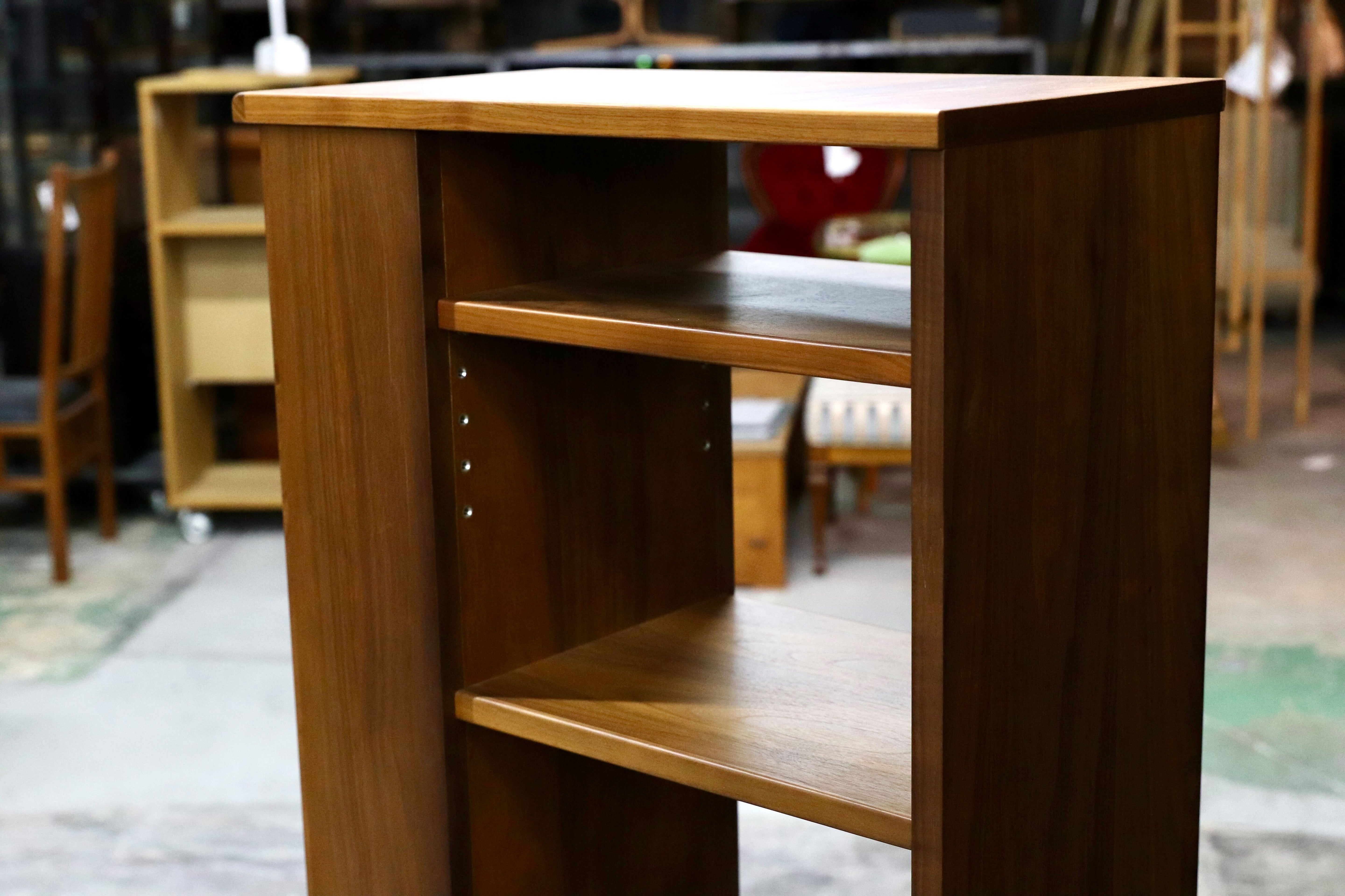 GMIH225C○起立木工 / KIRITSU FURNITURE ウォールナット デスクサイドラック 本棚 ブックシェルフ 棚 オープンシェルフ 北欧モダン