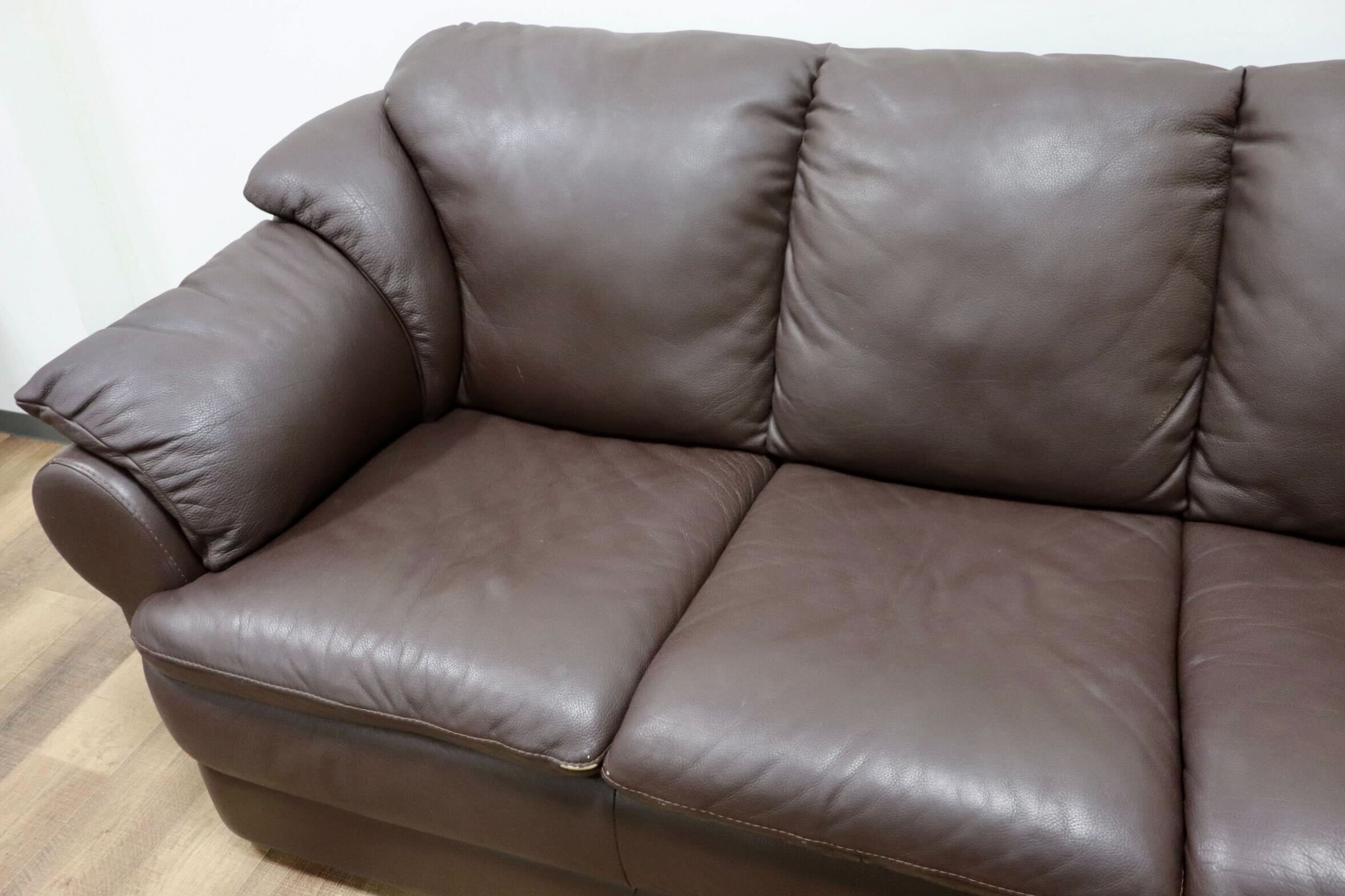 GMGH307B○enzo dambrosio / エンツォダンブロシオ 3人掛けソファ トリプルソファ 本革 ブラウン イタリア製 IDC大塚家具 定価約40万