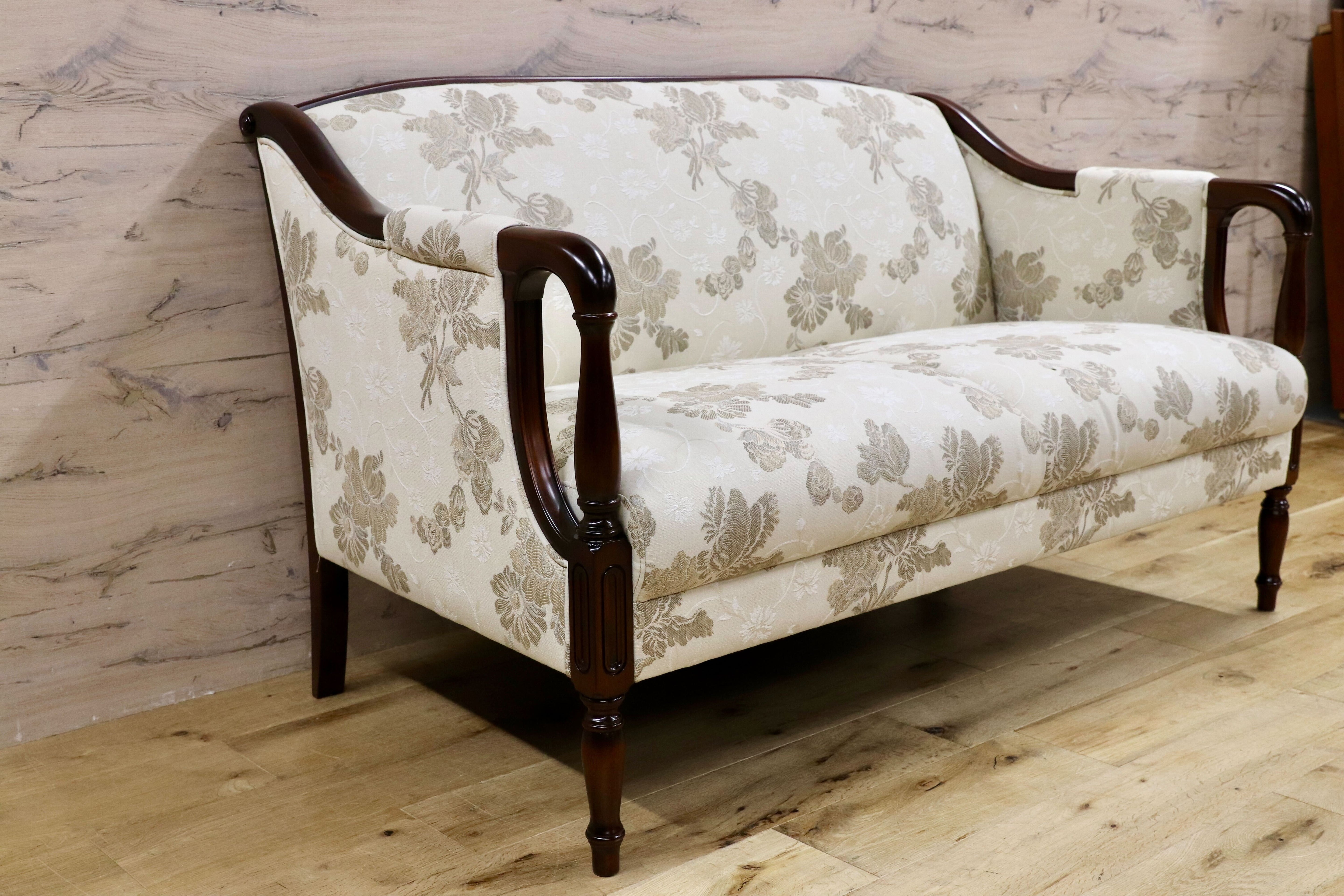 GMHS350○モリシゲ / MORISHIGE N-スペンサー 2人掛けソファ ラブソファ IDC大塚家具 クラシック エレガント 長椅子 約29万 美品