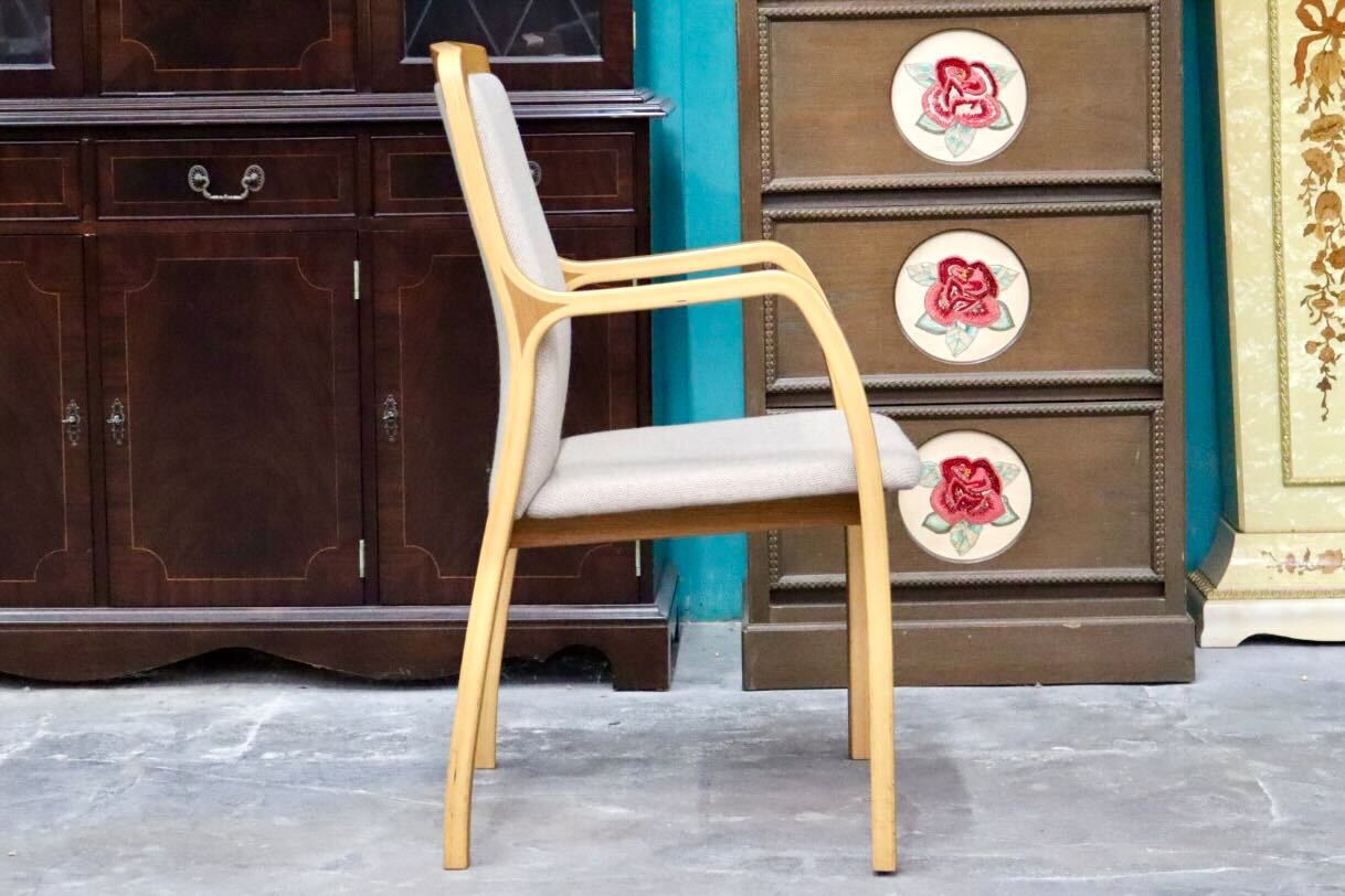 GMIK580B○Tendo / 天童木工 ダイニングチェア アームチェア 椅子 肘掛 ベージュ 曲木 ファブリック ナチュラル モダン