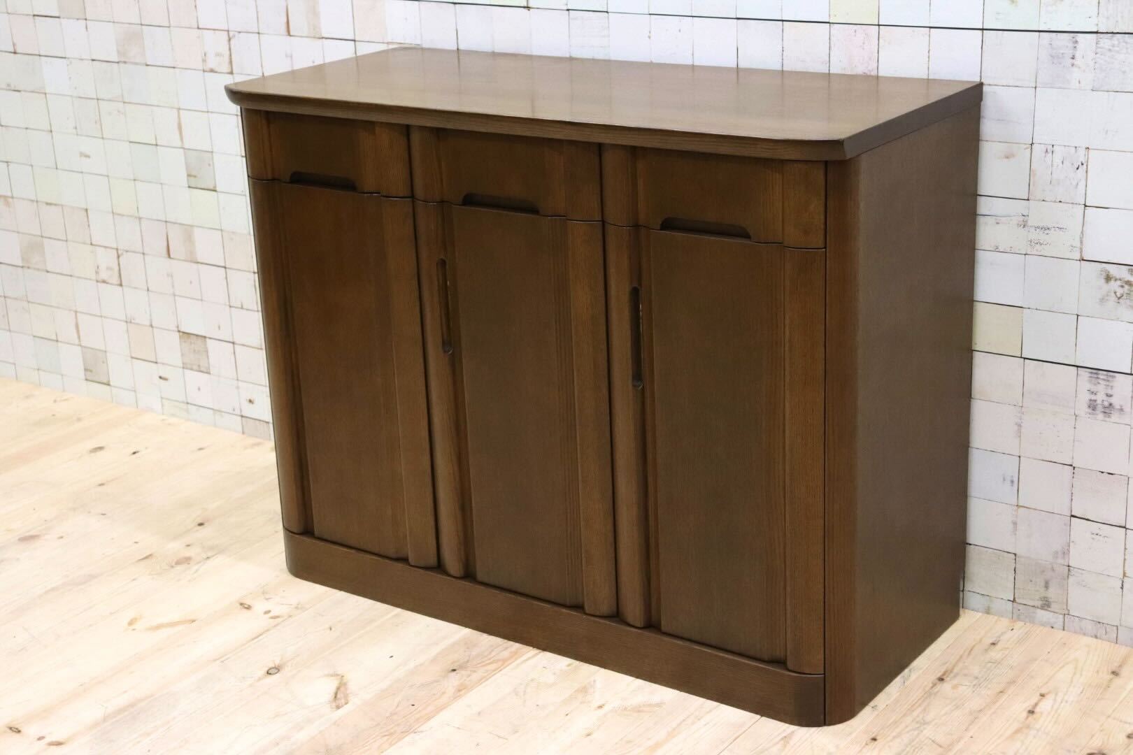 GMHS41○shirakawa / シラカワ サイドボード キャビネット リビング収納 飾り棚 楢材 無垢 モダン 飛騨家具 国産家具