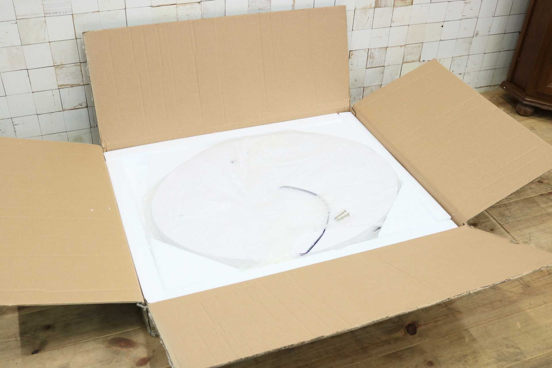 GMIK747A◯ウォールミラー 壁掛け鏡 壁掛けミラー 立て掛けミラー オーバルミラー 楕円形 照明付き フレームレス 店舗什器 モダン 未使用