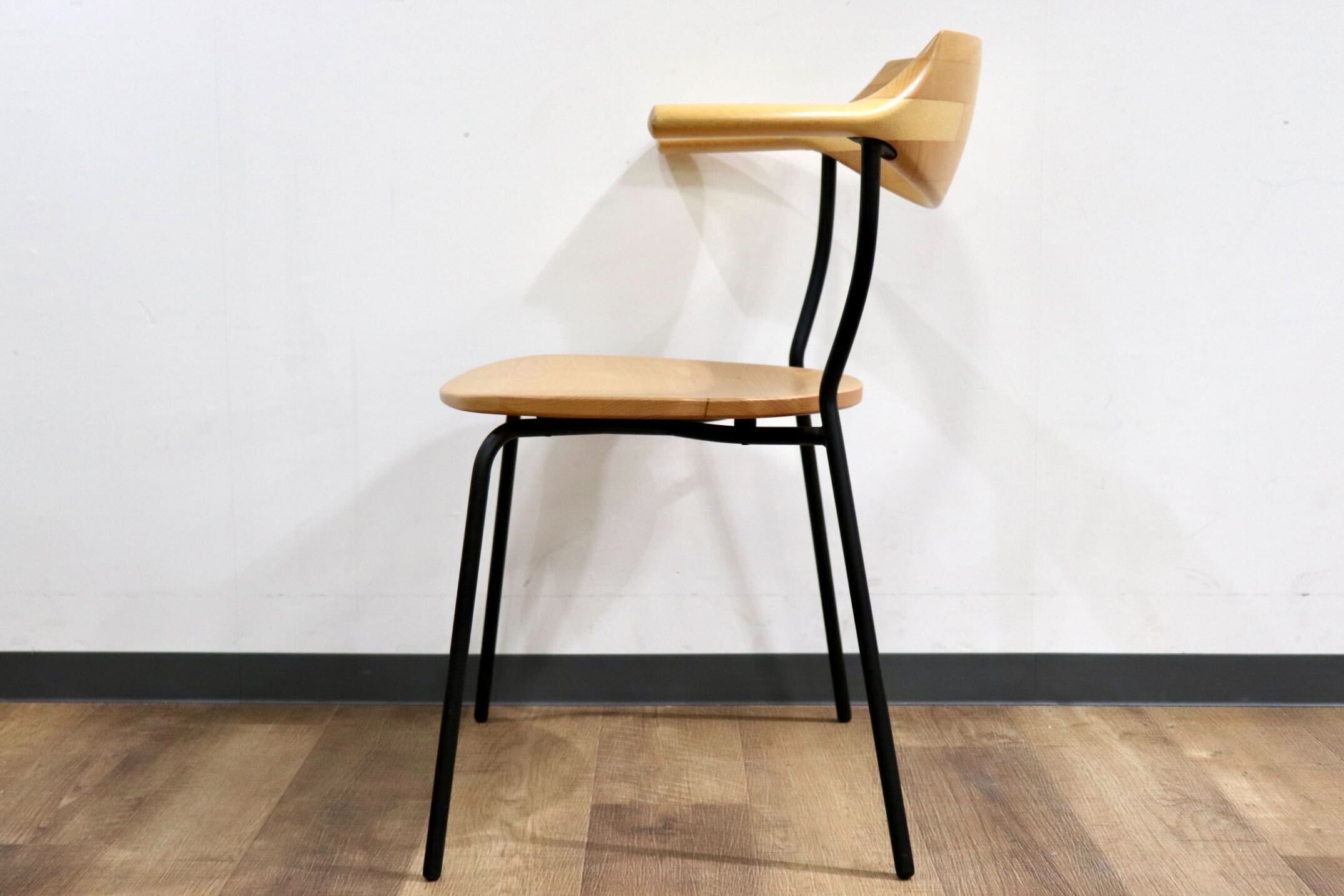 GMHO132B○アトリエ木馬 / ATELIER MOKUBA TRI chair トライチェア アームチェア 椅子 ビーチ無垢材 定価9.7万