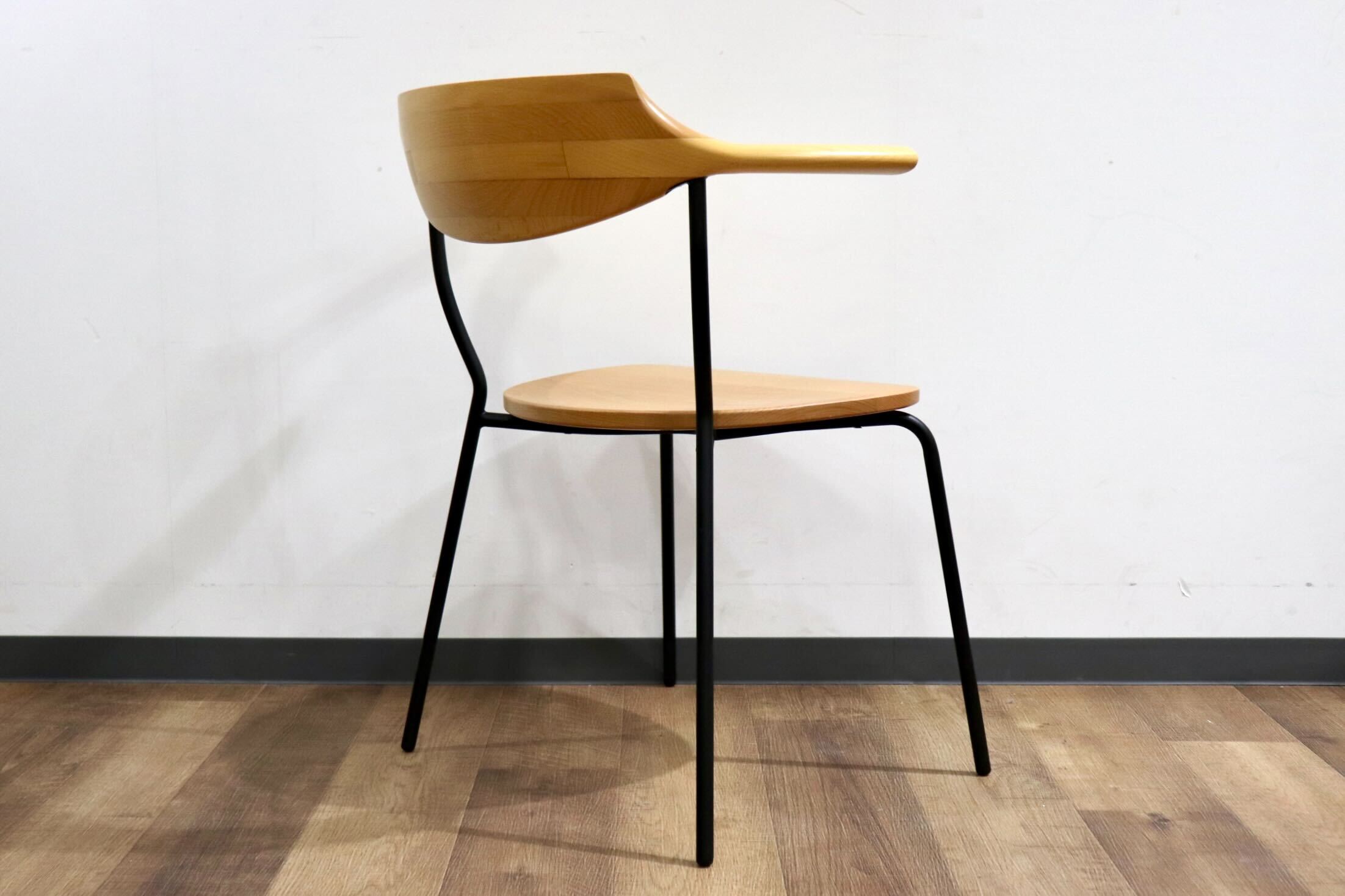 GMHO132B○アトリエ木馬 / ATELIER MOKUBA TRI chair トライチェア アームチェア 椅子 ビーチ無垢材 定価9.7万