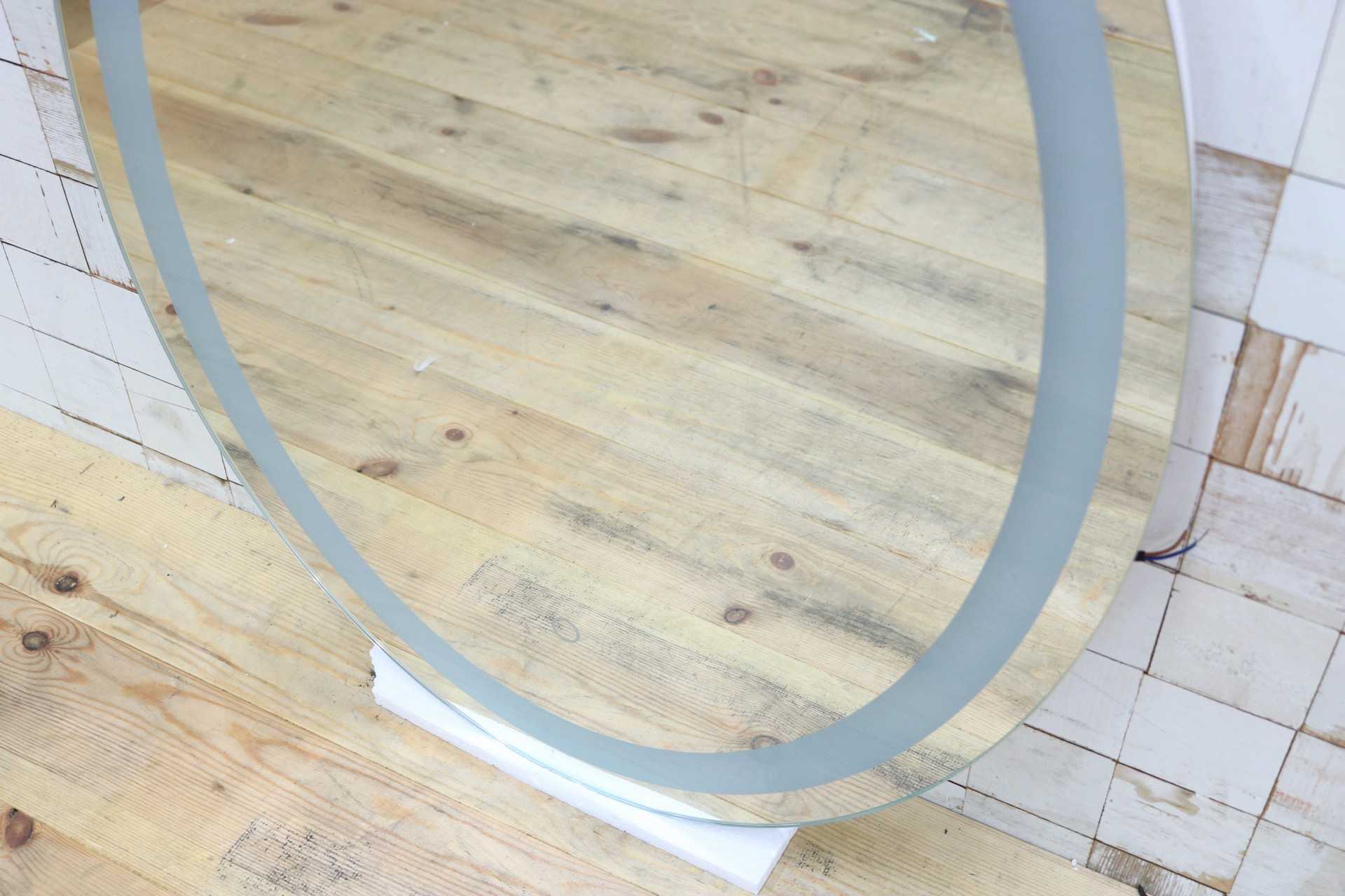 GMIK747A◯ウォールミラー 壁掛け鏡 壁掛けミラー 立て掛けミラー オーバルミラー 楕円形 照明付き フレームレス 店舗什器 モダン 未使用