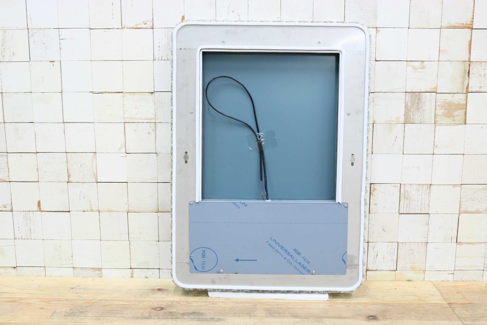 GMIK747B◯ウォールミラー 壁掛け鏡 壁掛けミラー 立て掛けミラー 鏡 照明付き 長方形 クリスタル 店舗什器 インテリア 未使用