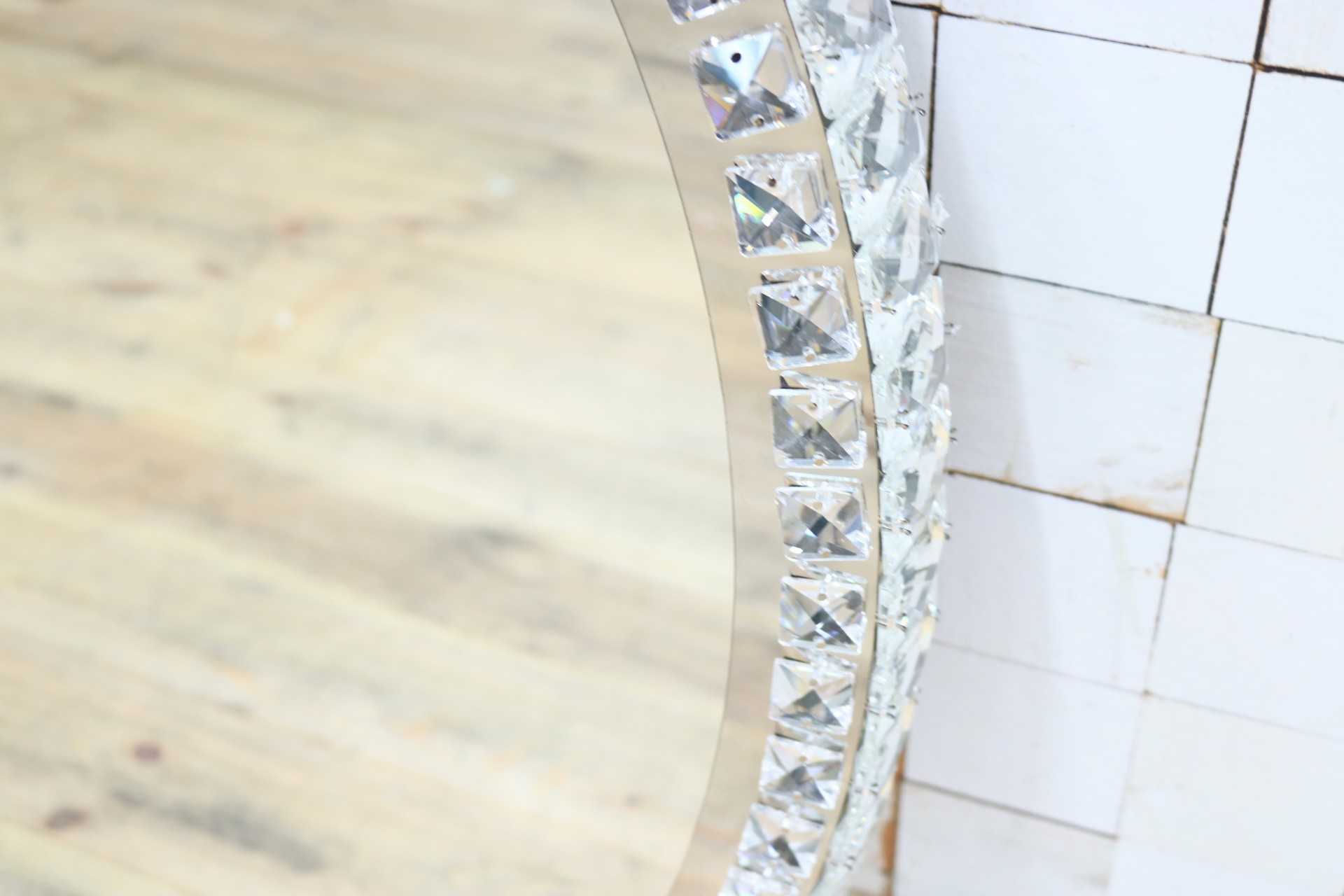 GMIK747C◯ウォールミラー 壁掛け鏡 壁掛けミラー 立て掛けミラー 鏡 照明付き 楕円形 クリスタル 店舗什器 インテリア 未使用